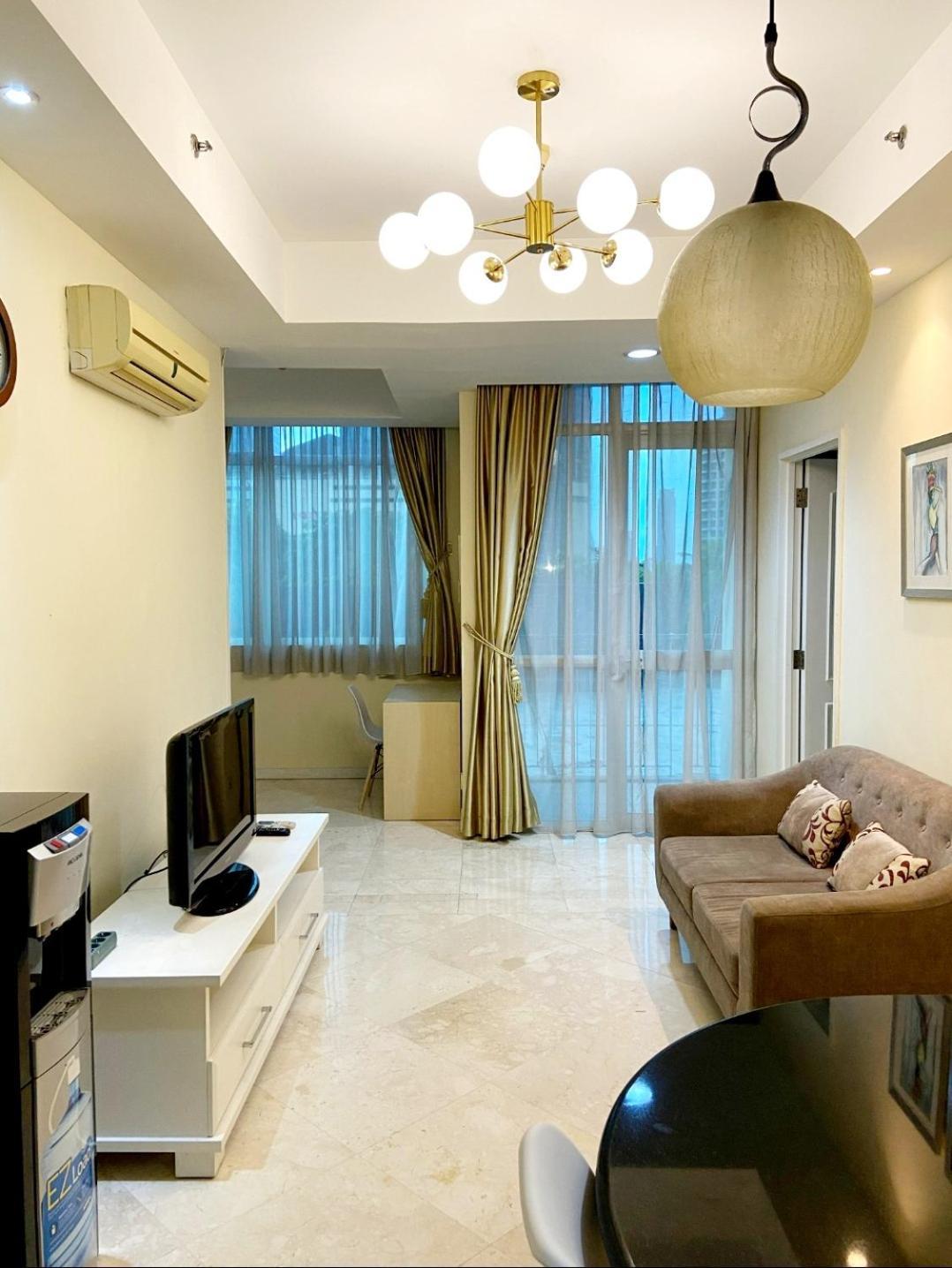 Apt Bellagio 2 Bedroom Gold With Wi-fi, Pool & Netflix * Jakarta