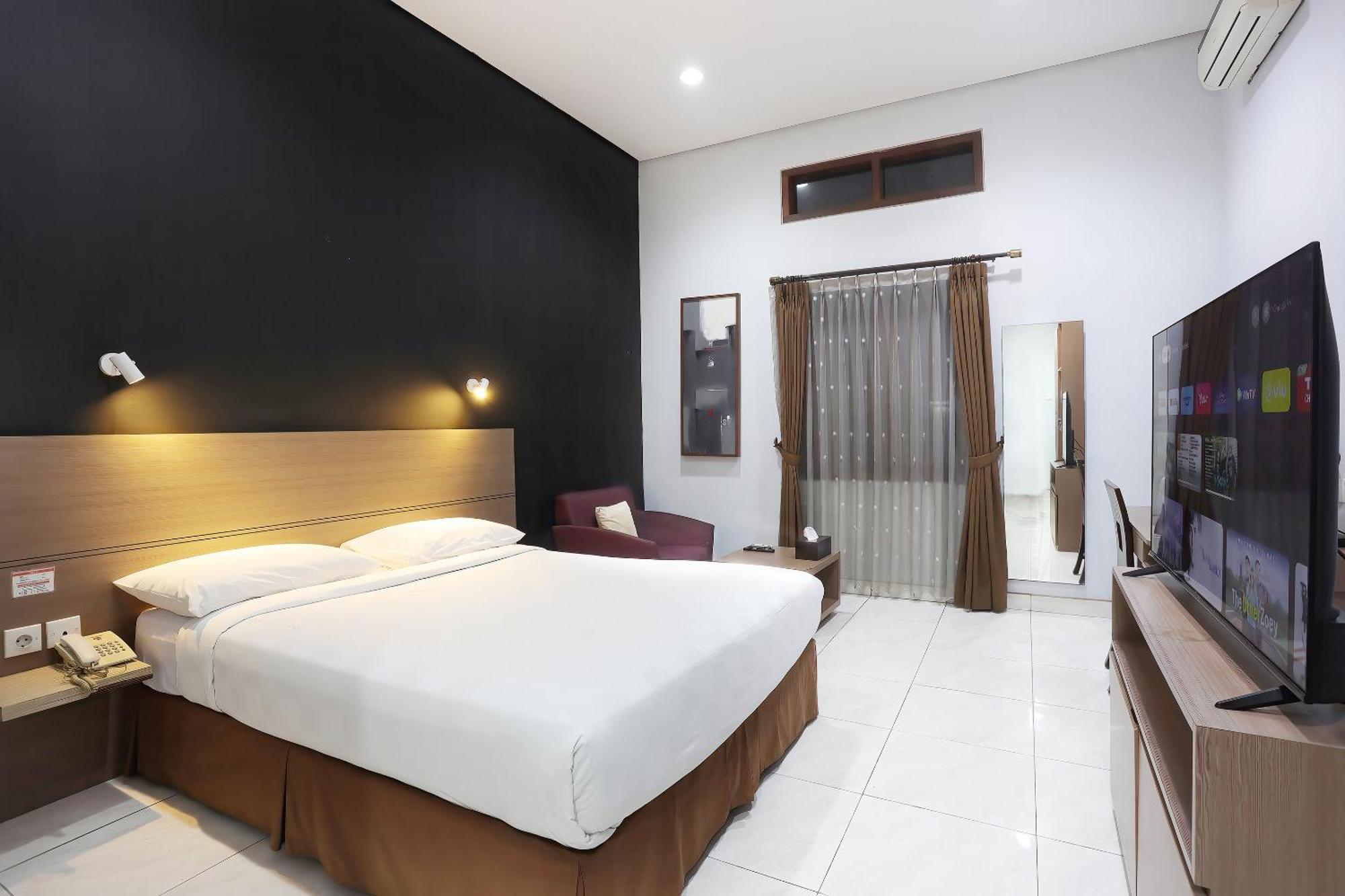 Jambuluwuk Pakubuwono Guest house 3*