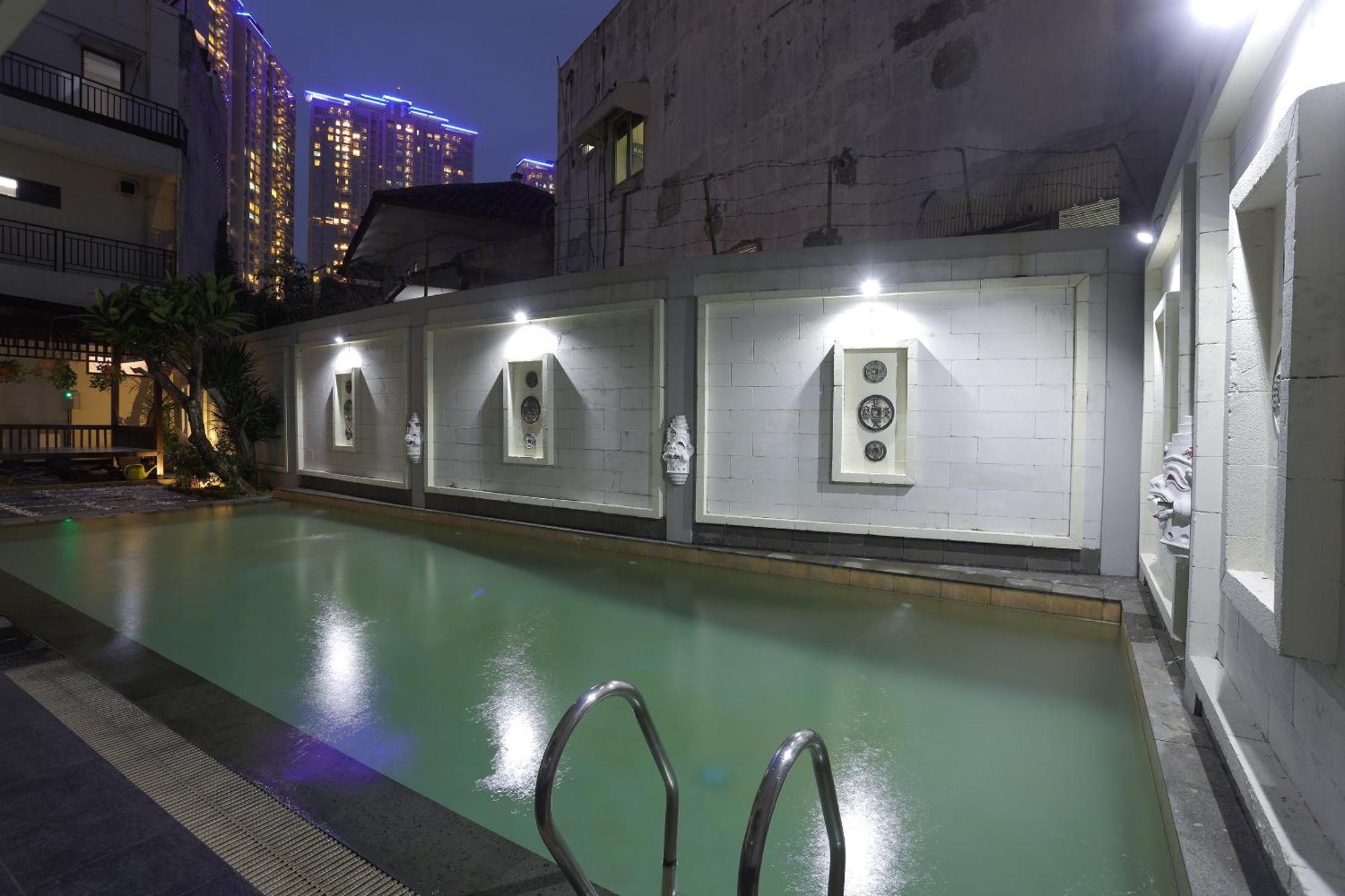 Jambuluwuk Pakubuwono 3* Jakarta