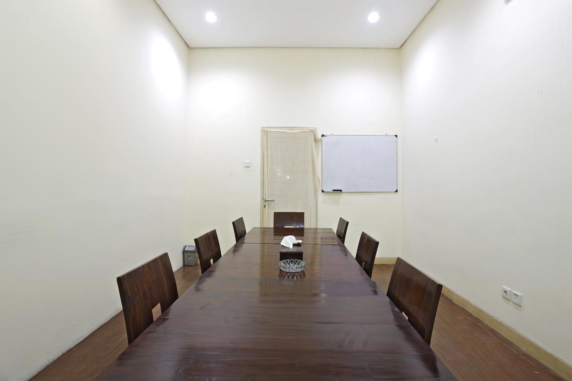 Jambuluwuk Pakubuwono Guest house