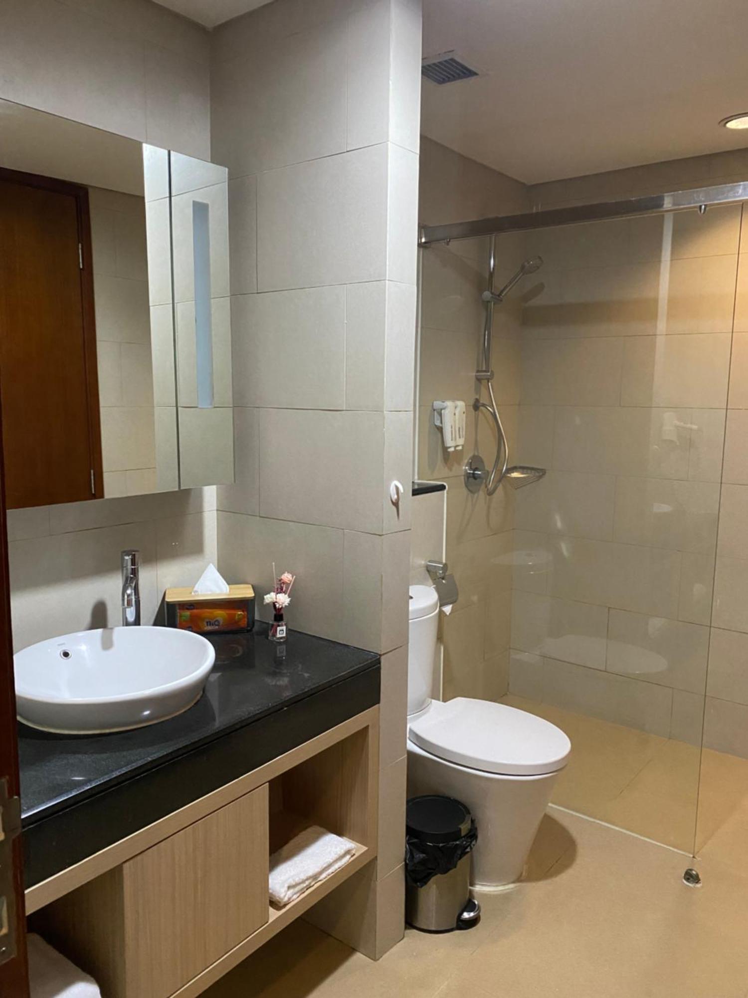 The H Tower By Yls Aparthotel Jakarta