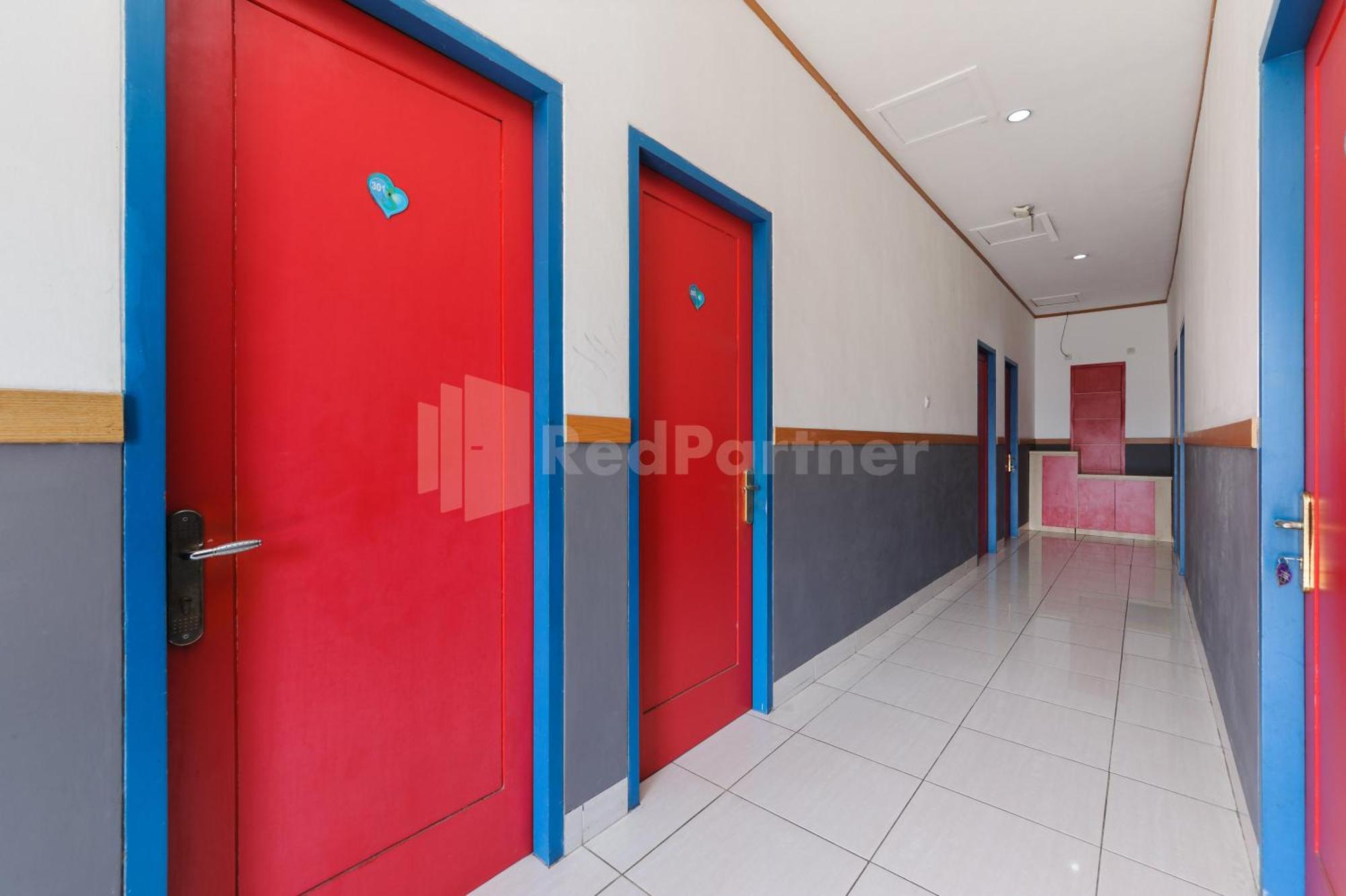 Ian Jaksa Mitra Reddoorz Hotel *