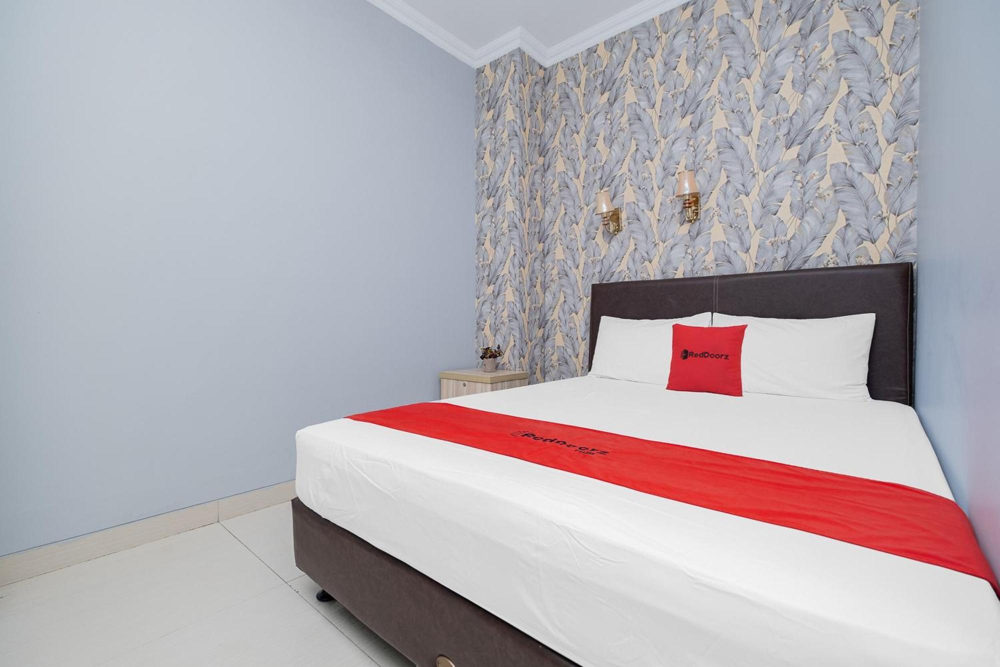 Guest house Reddoorz @ Cideng Barat