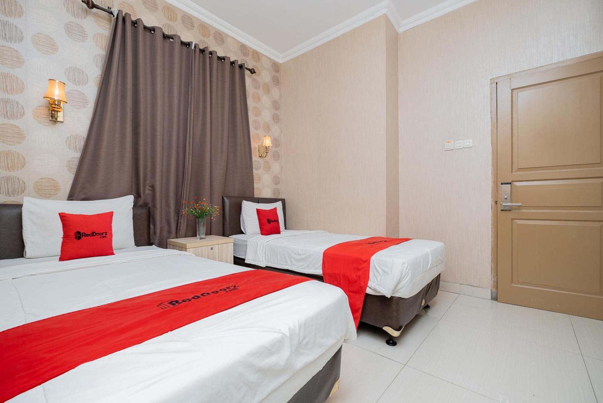 Guest house Reddoorz @ Cideng Barat Jakarta