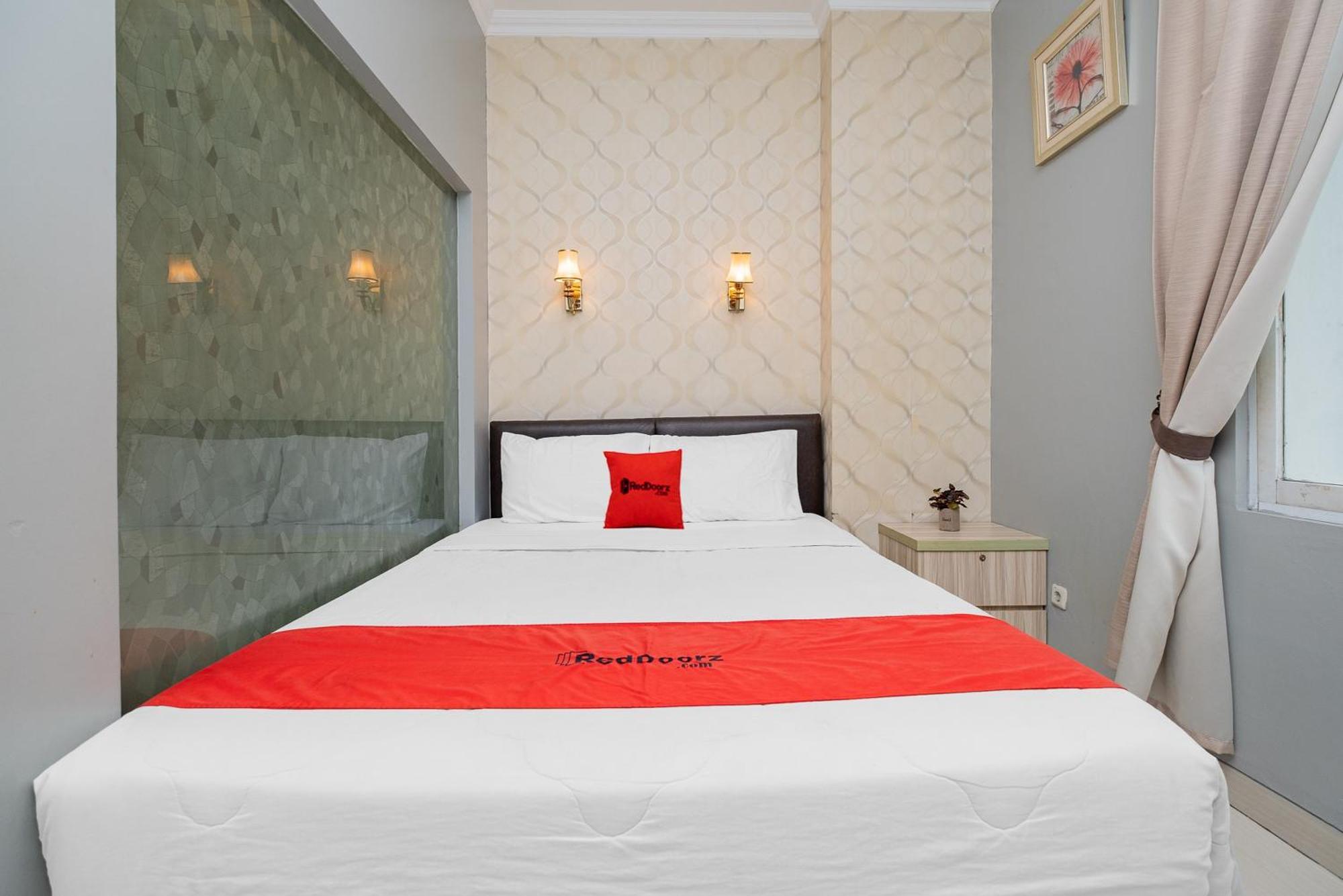 Reddoorz @ Cideng Barat 3* Jakarta