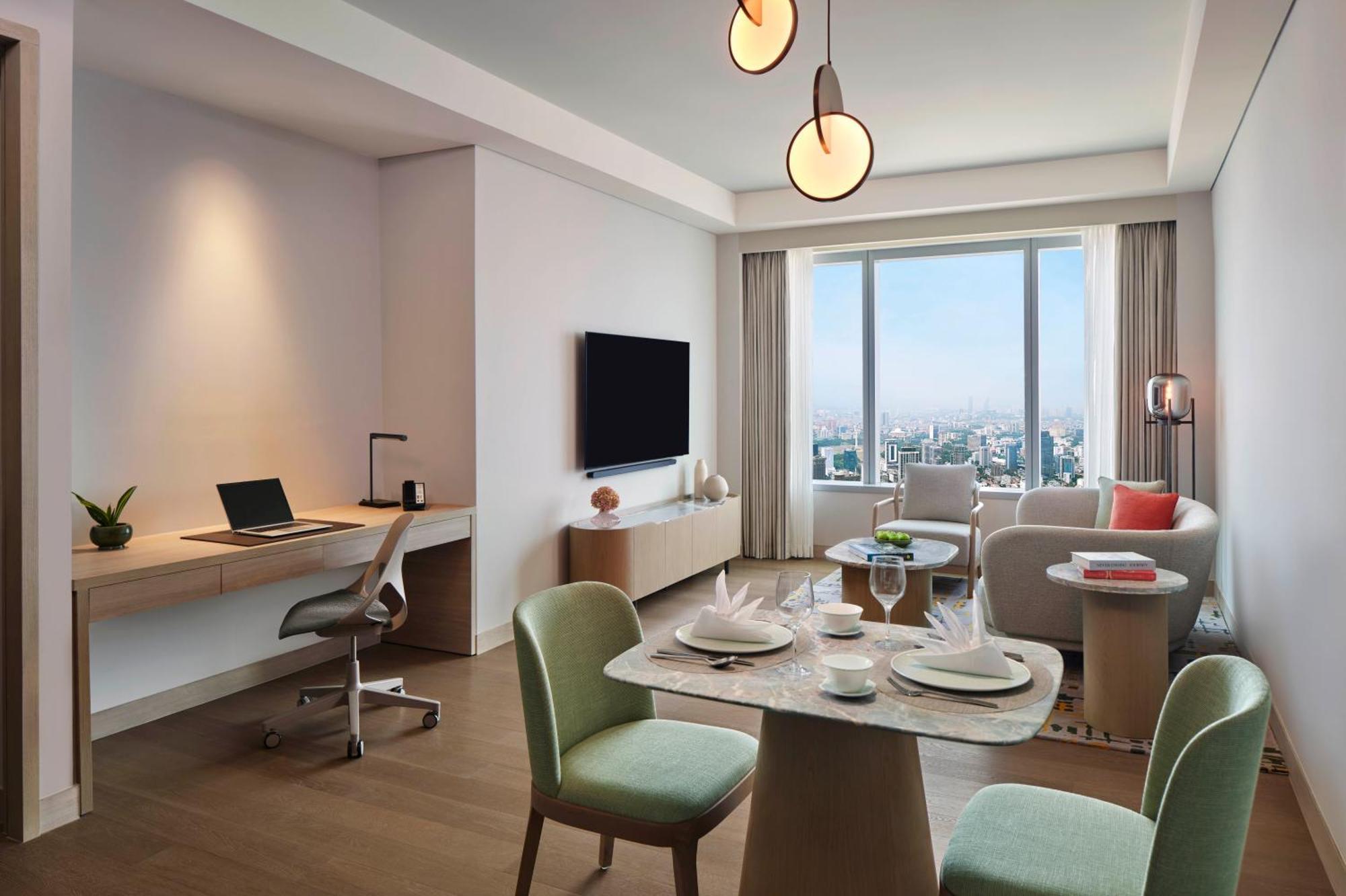 Parkroyal Serviced Hotel
