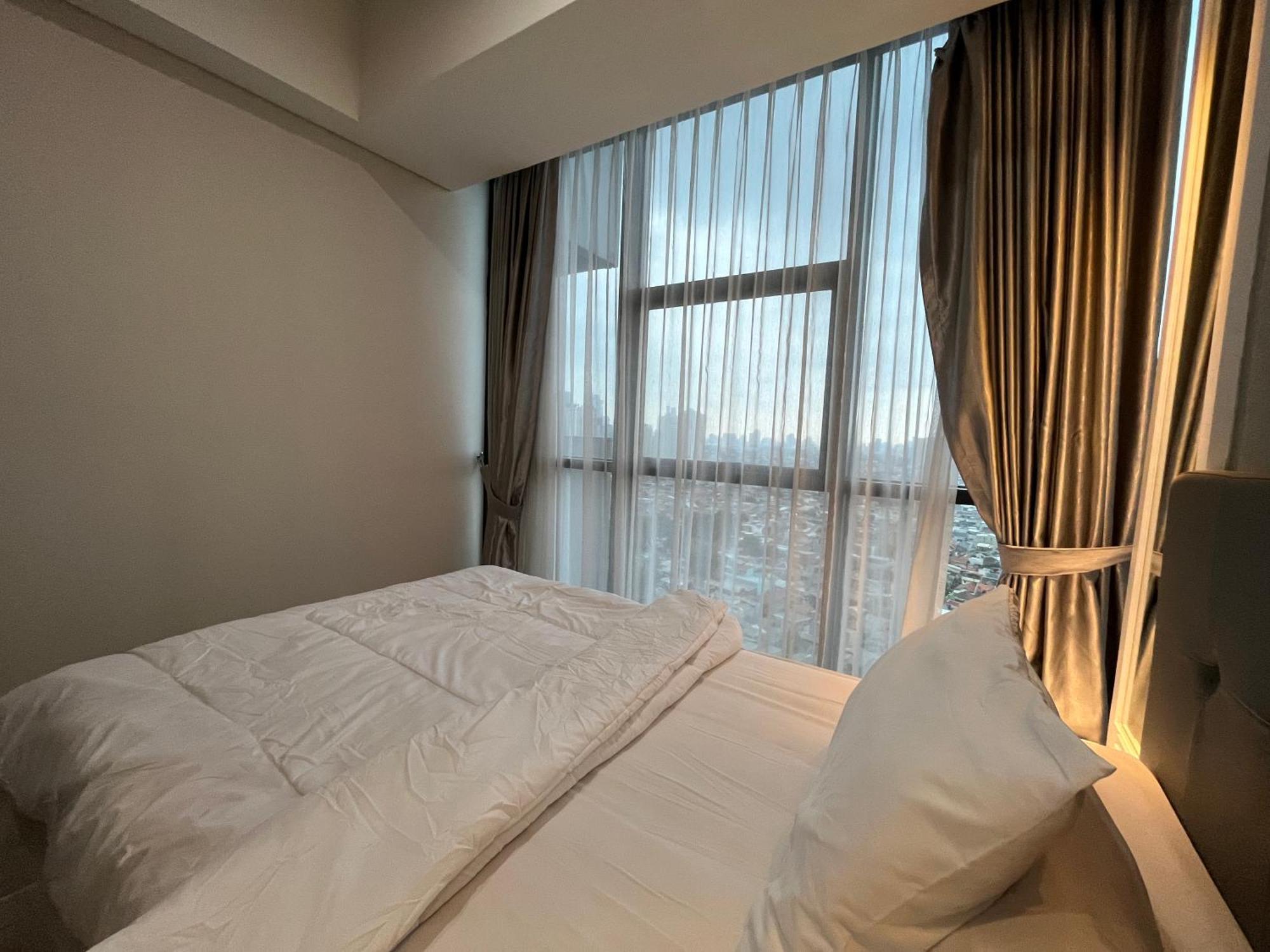 Luxury & Comfy 2+1br @kokas Jakarta