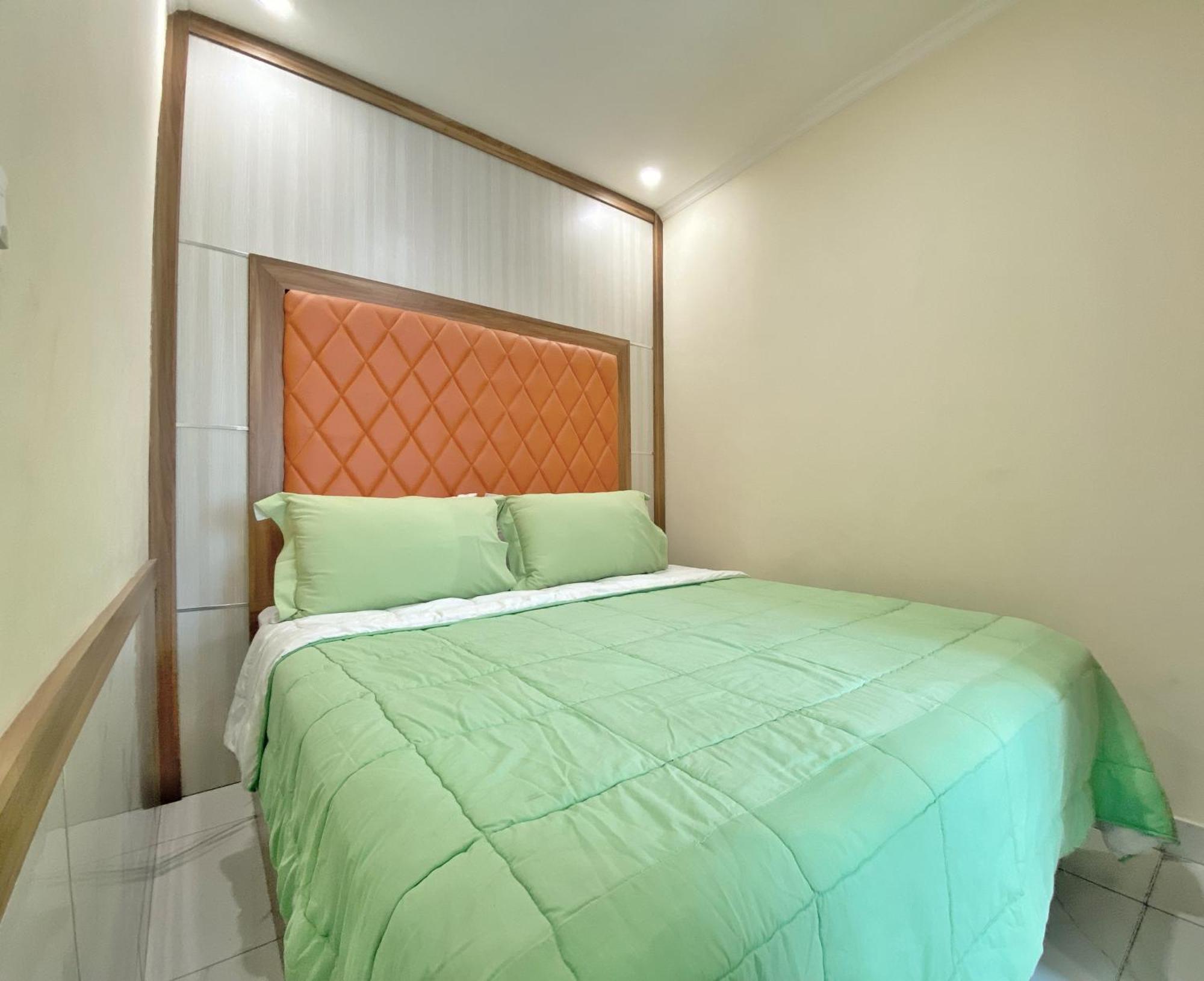 Ravarine Apartment *