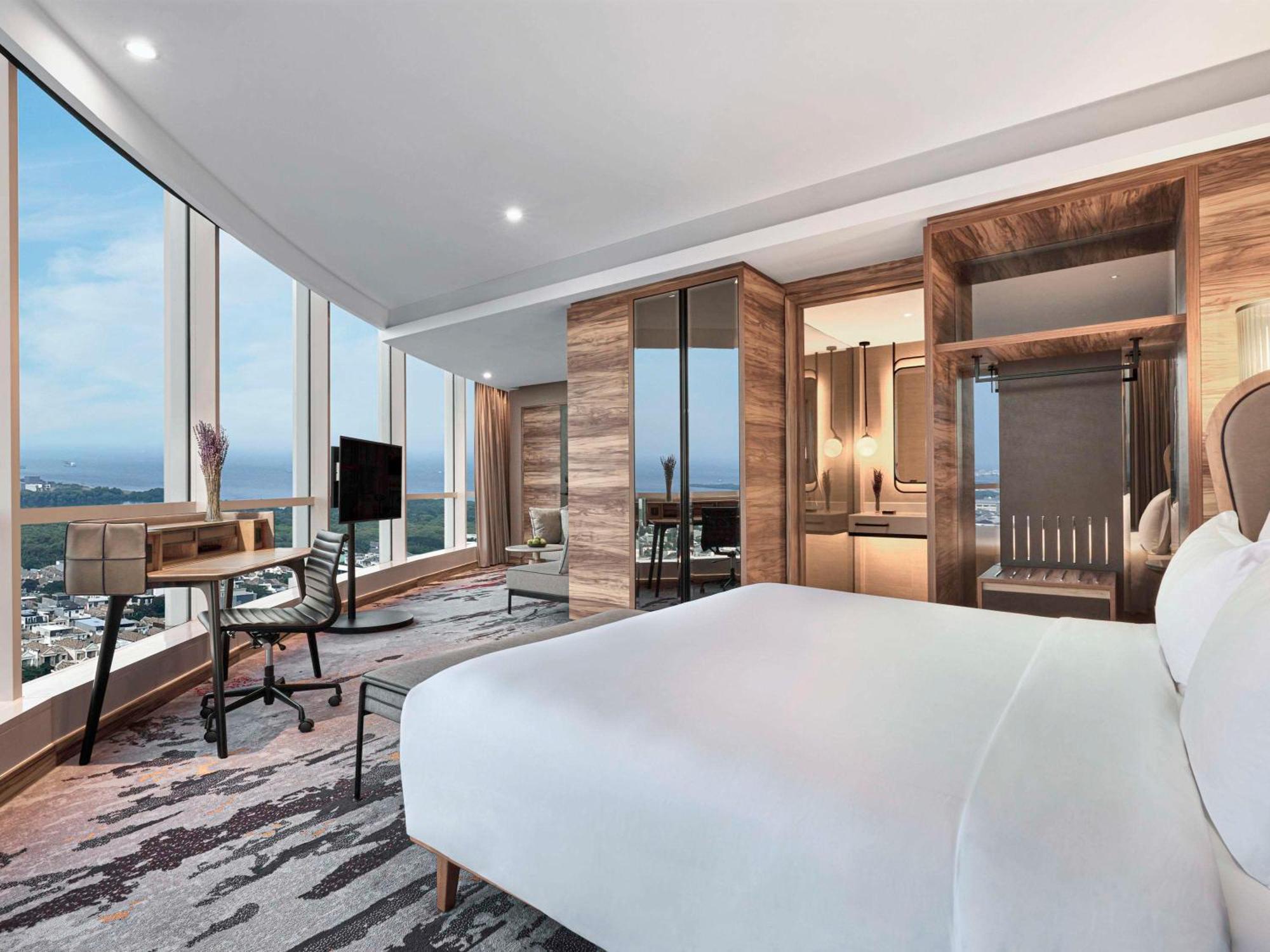Swissotel Pik Avenue 5* Jakarta
