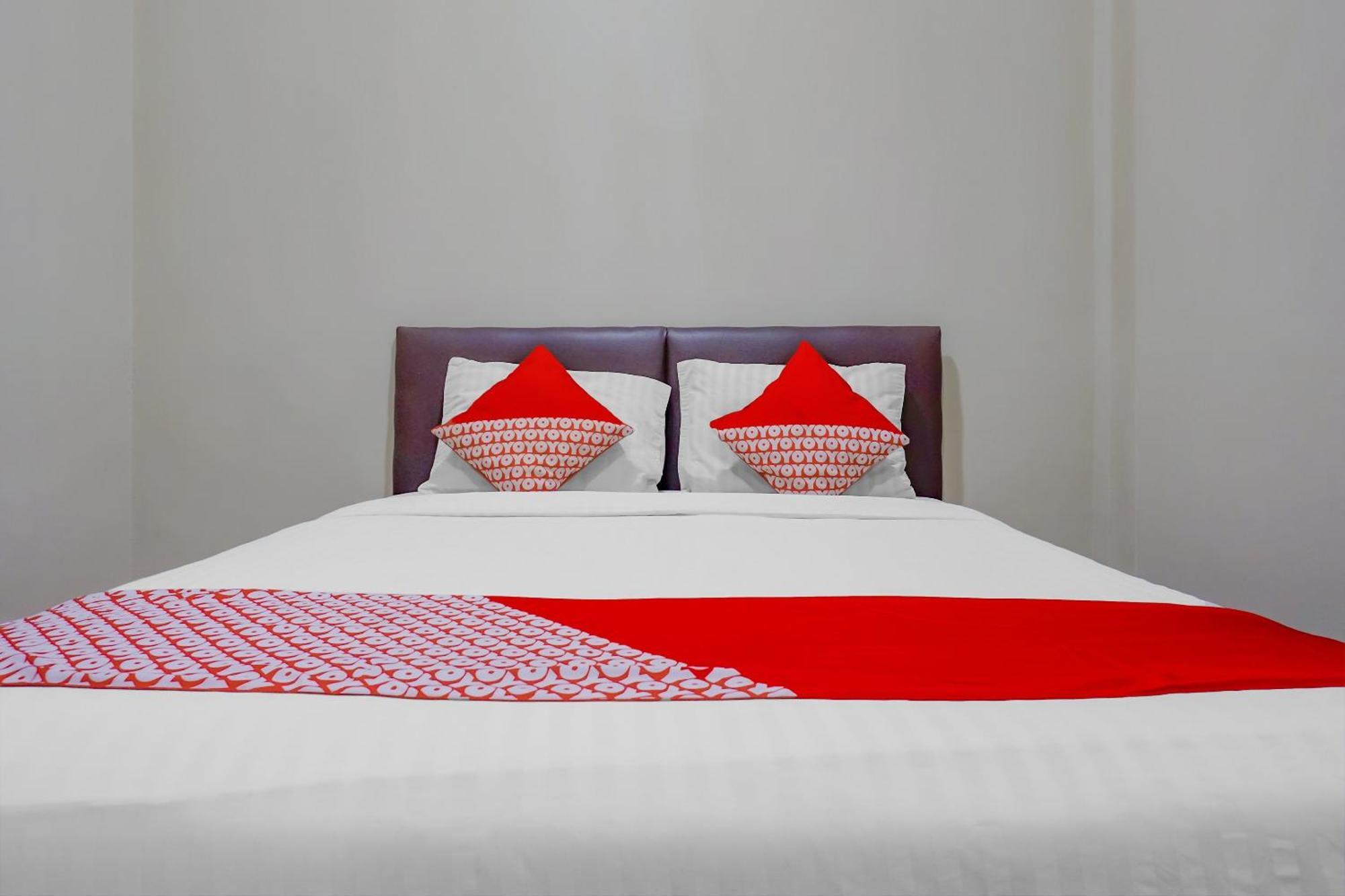 Hotel Oyo 117 Blueberry 2*