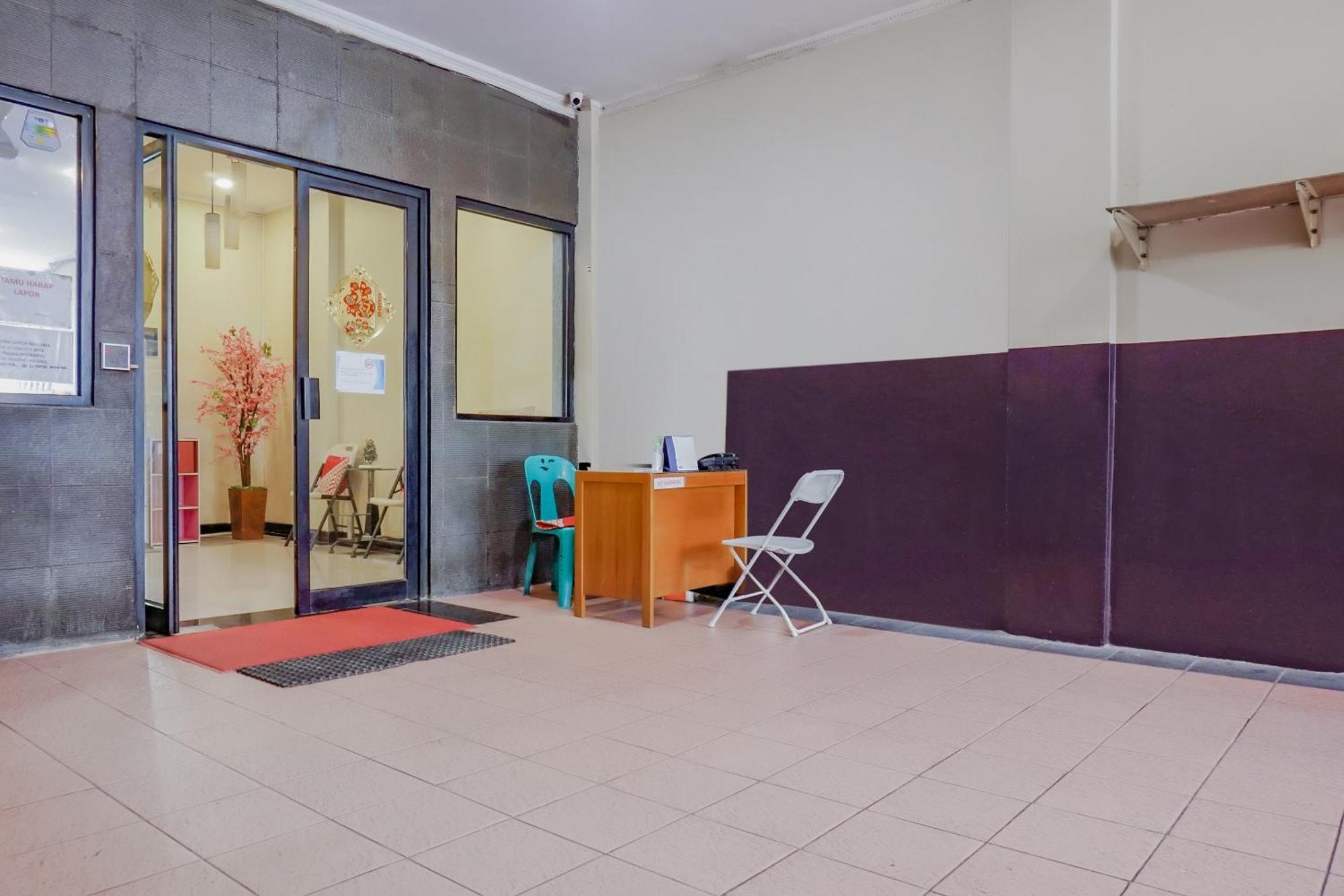 Hotel Oyo 117 Blueberry Jakarta