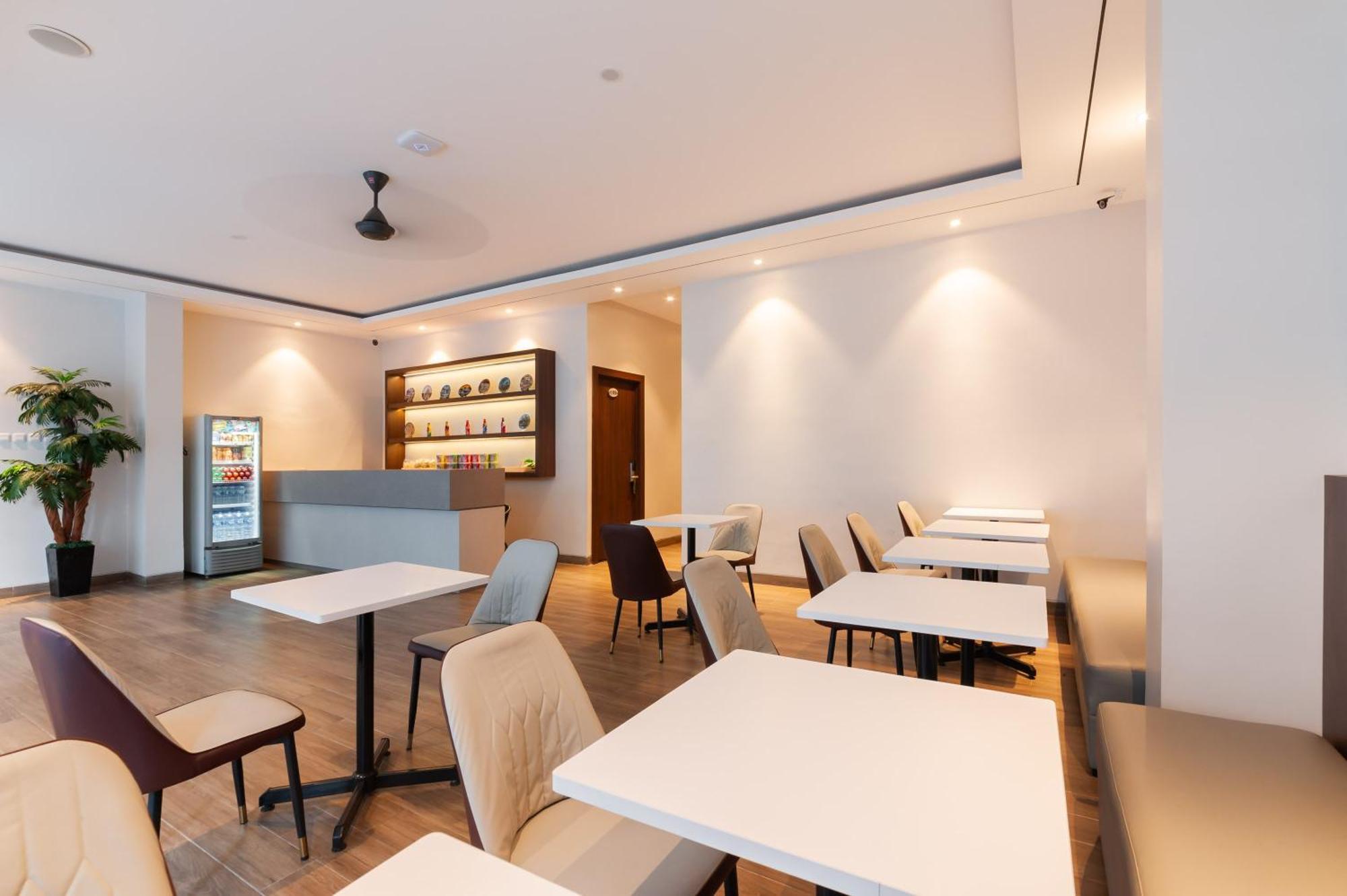 Urbanview Cengkareng By Reddoorz 3*