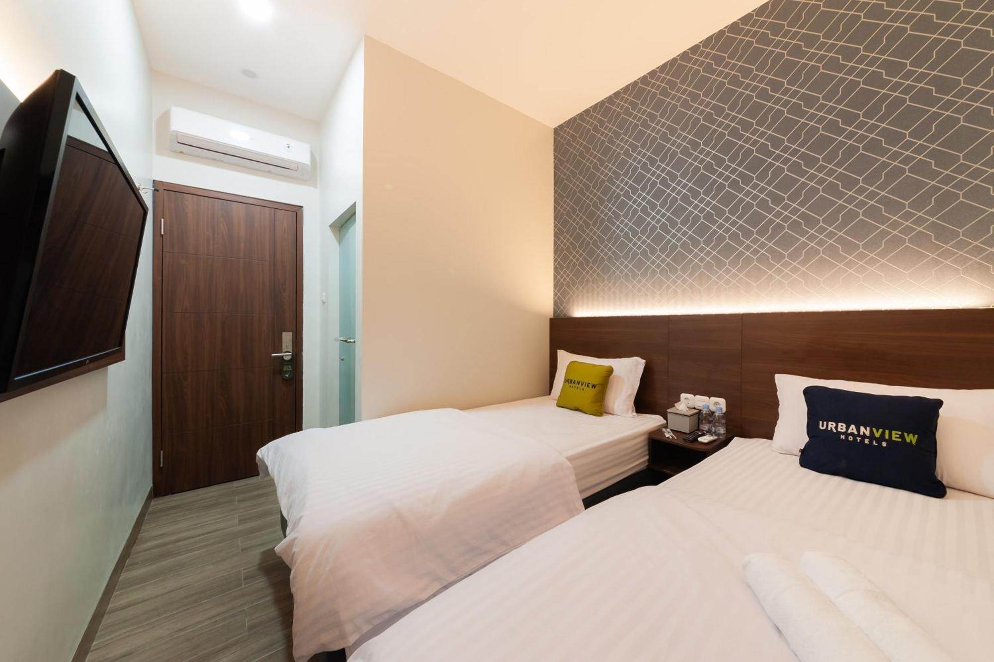 Hotel Urbanview Cengkareng By Reddoorz 3*