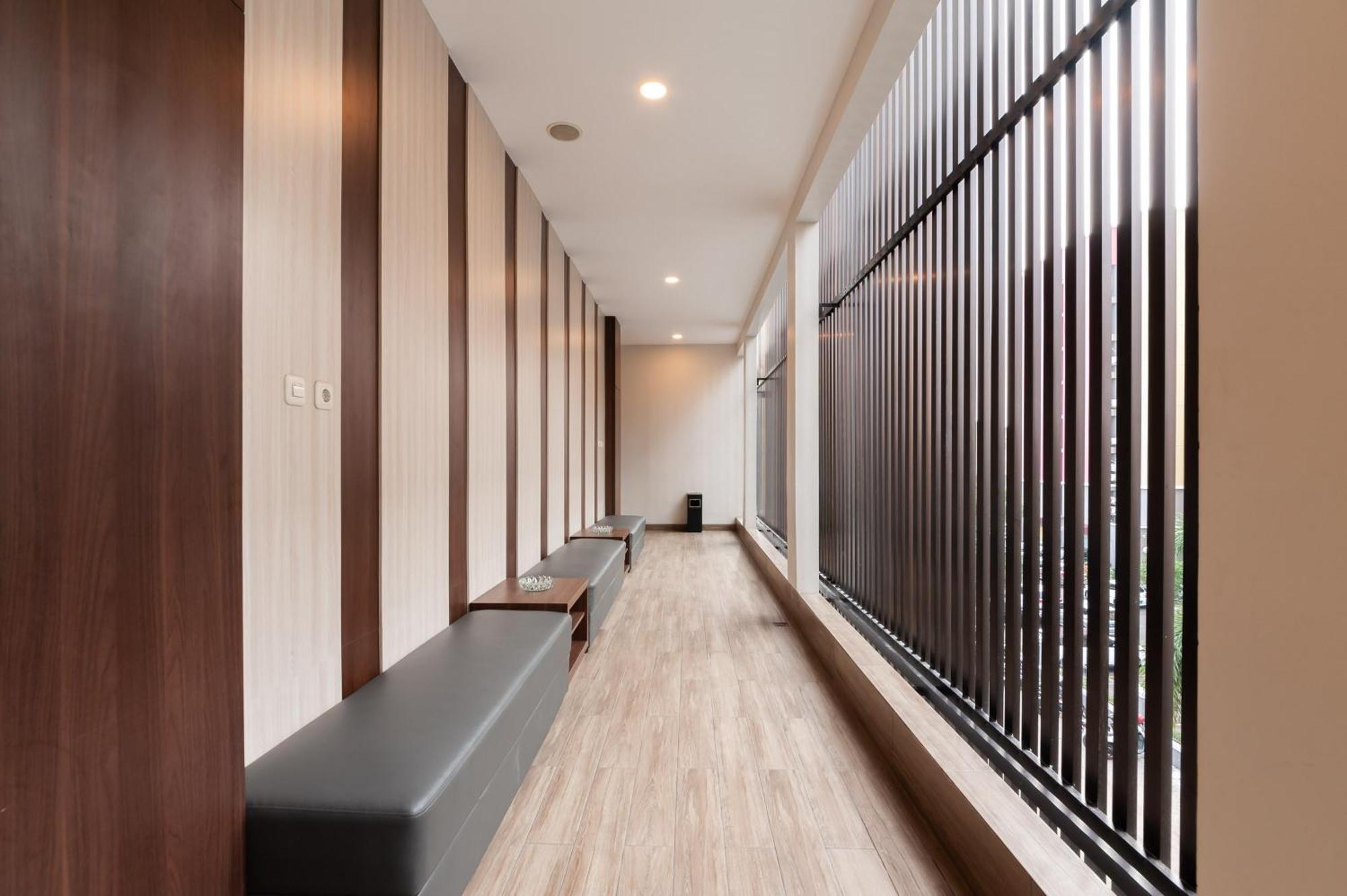 Urbanview Cengkareng By Reddoorz Hotel