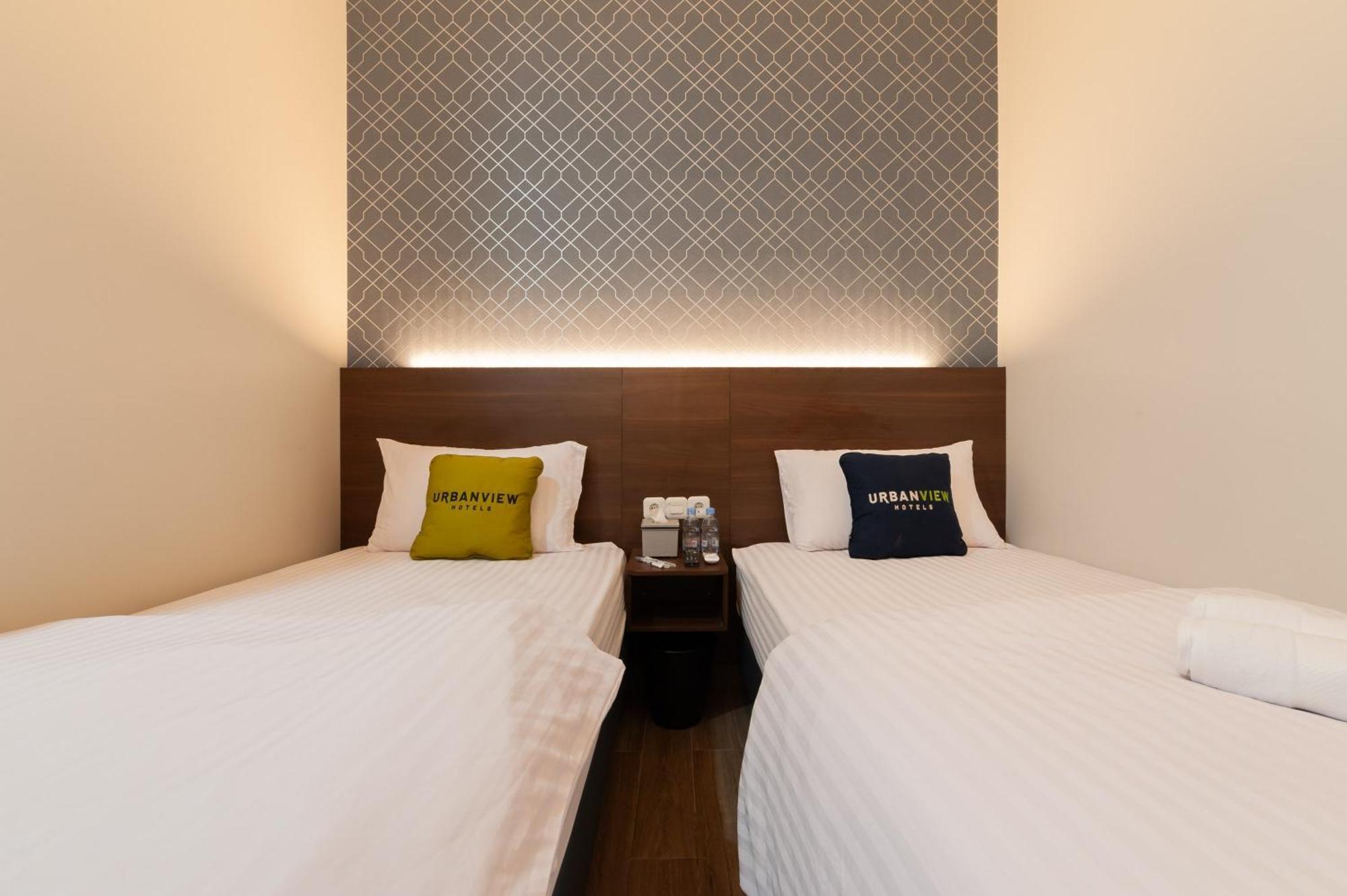 Urbanview Cengkareng By Reddoorz Hotel 3*