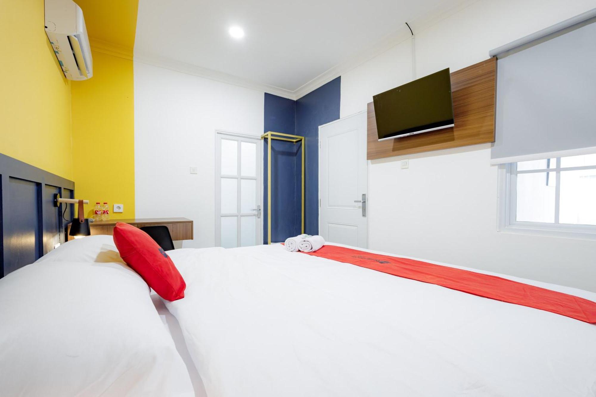 Reddoorz At Jalan Gatot Subroto 2*