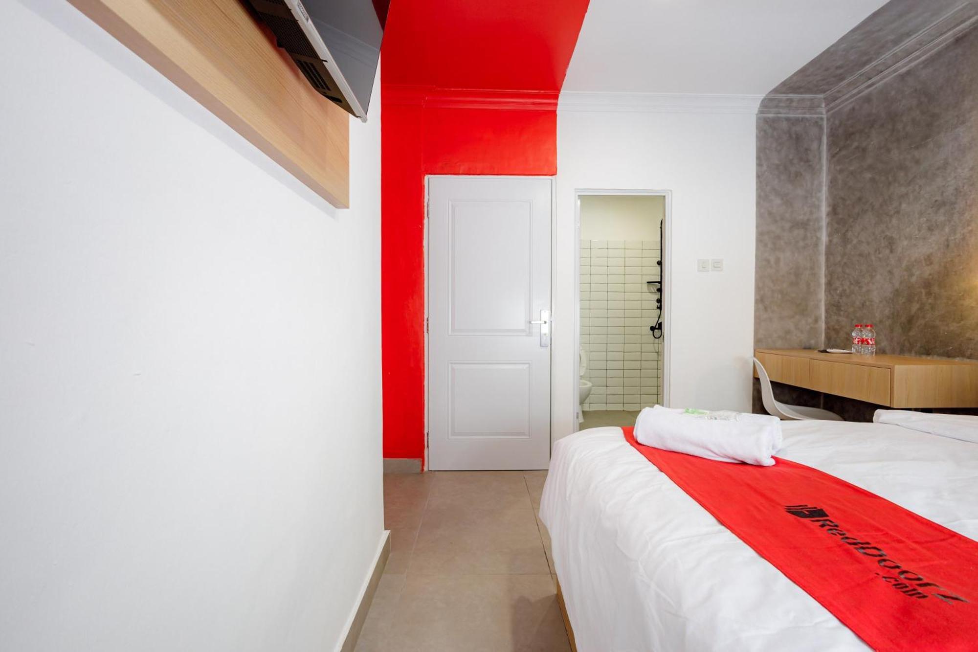 Reddoorz At Jalan Gatot Subroto 2* Jakarta