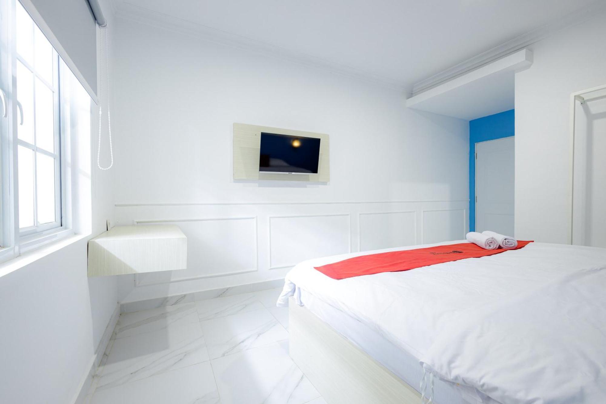 Guest house Reddoorz At Jalan Gatot Subroto