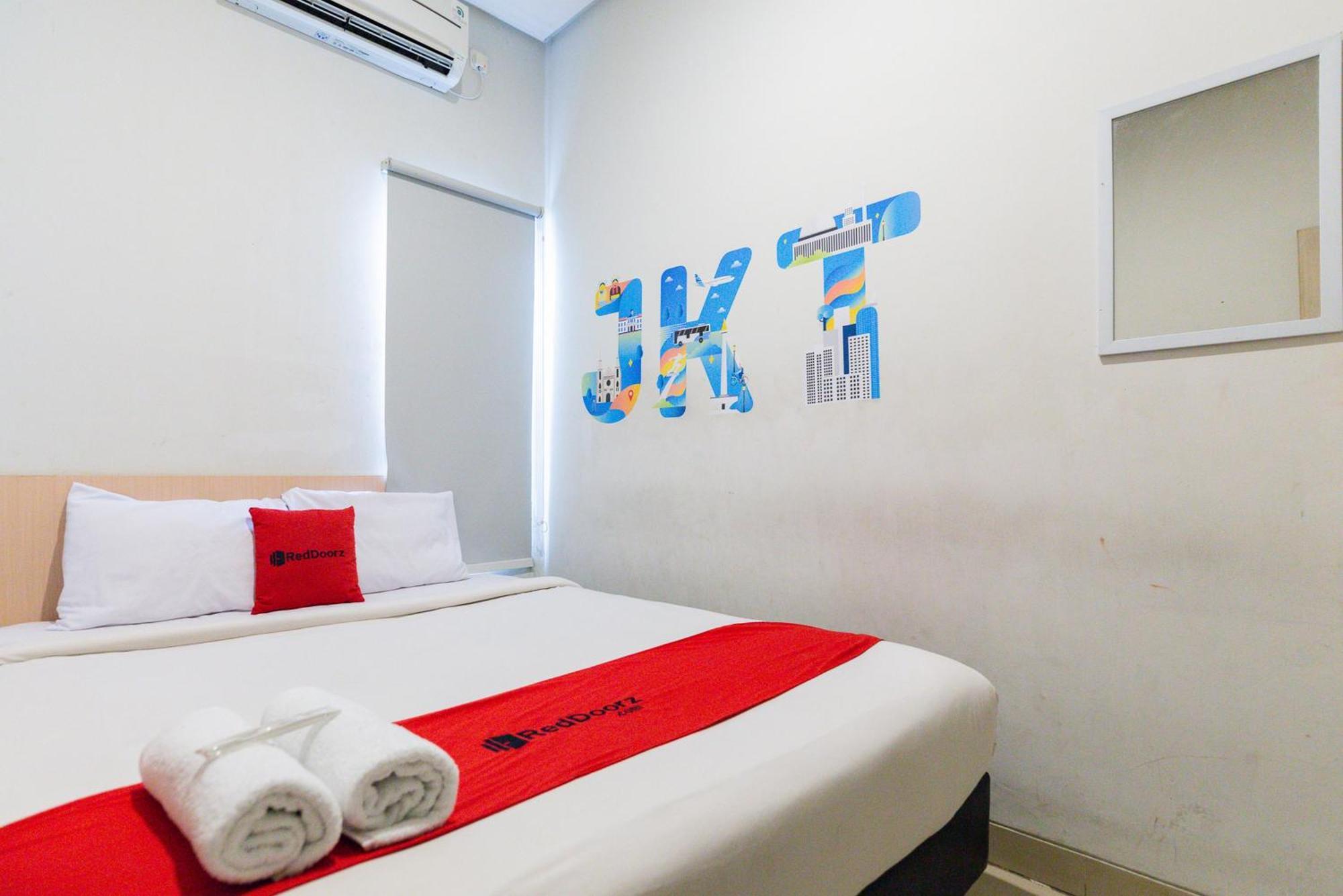Reddoorz Syariah Near Mall Indah 3*