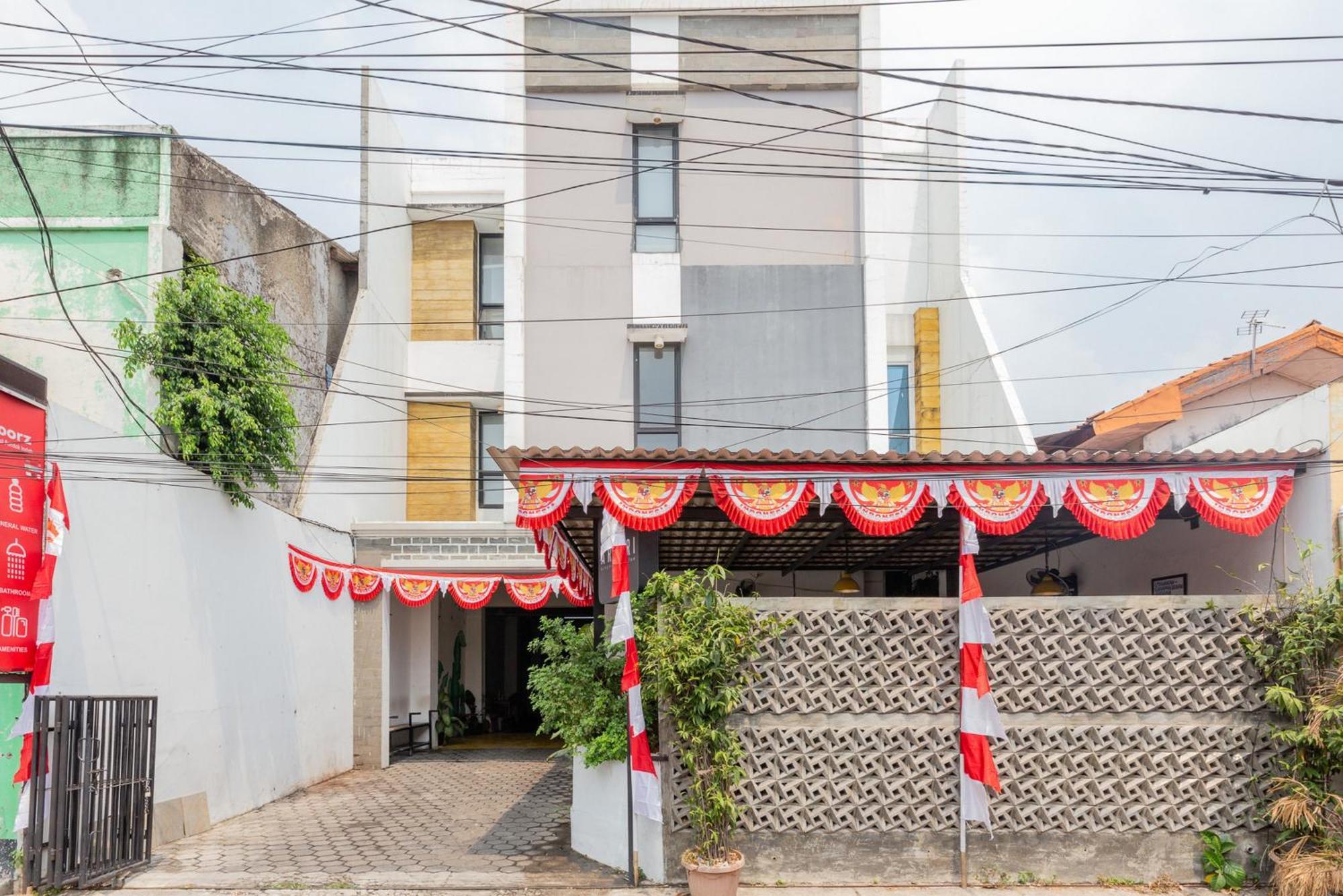 Reddoorz Syariah Near Mall Indah Hotel