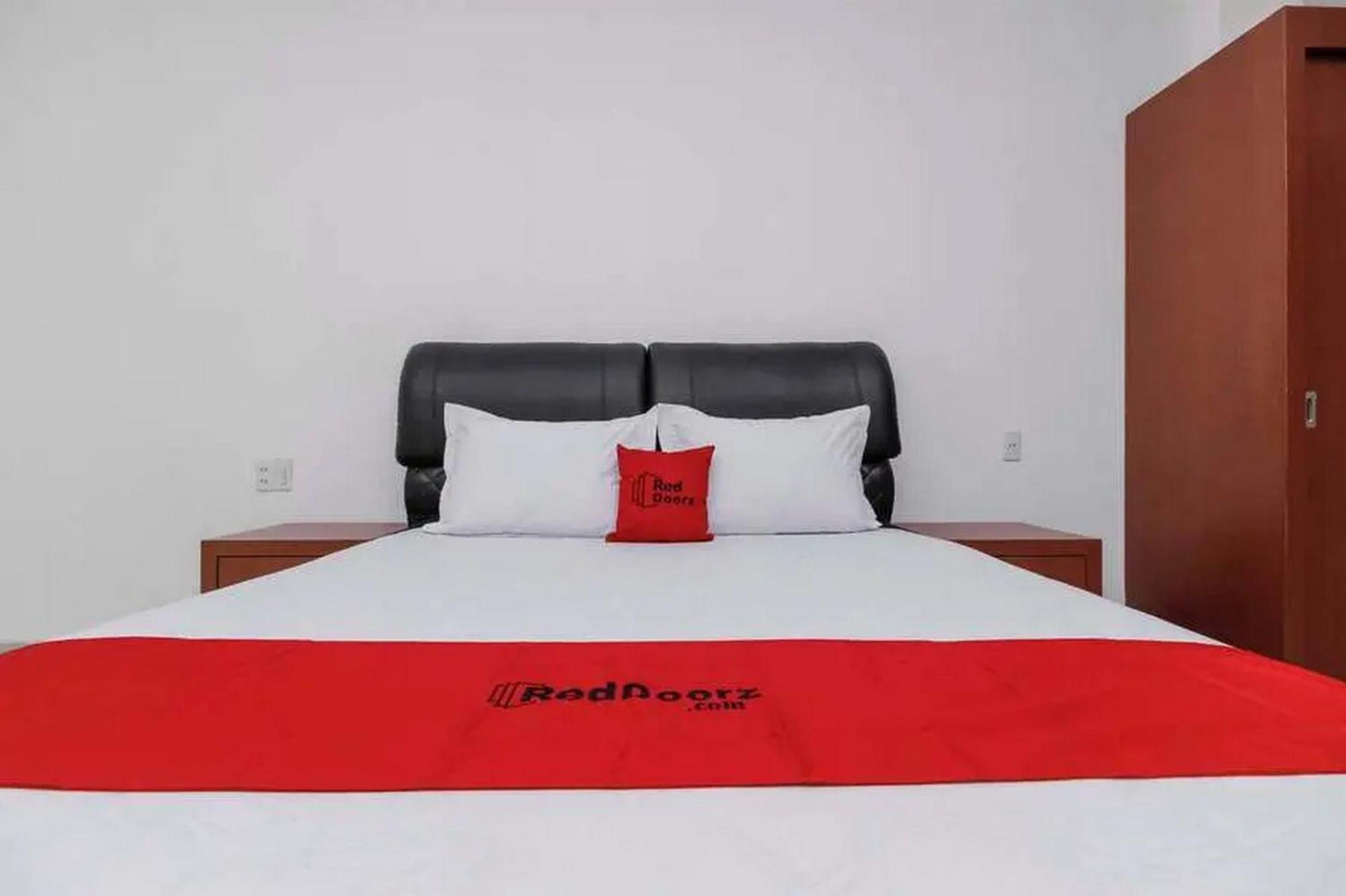 Reddoorz Premium Near Stasiun Lenteng Agung Guest house Jakarta