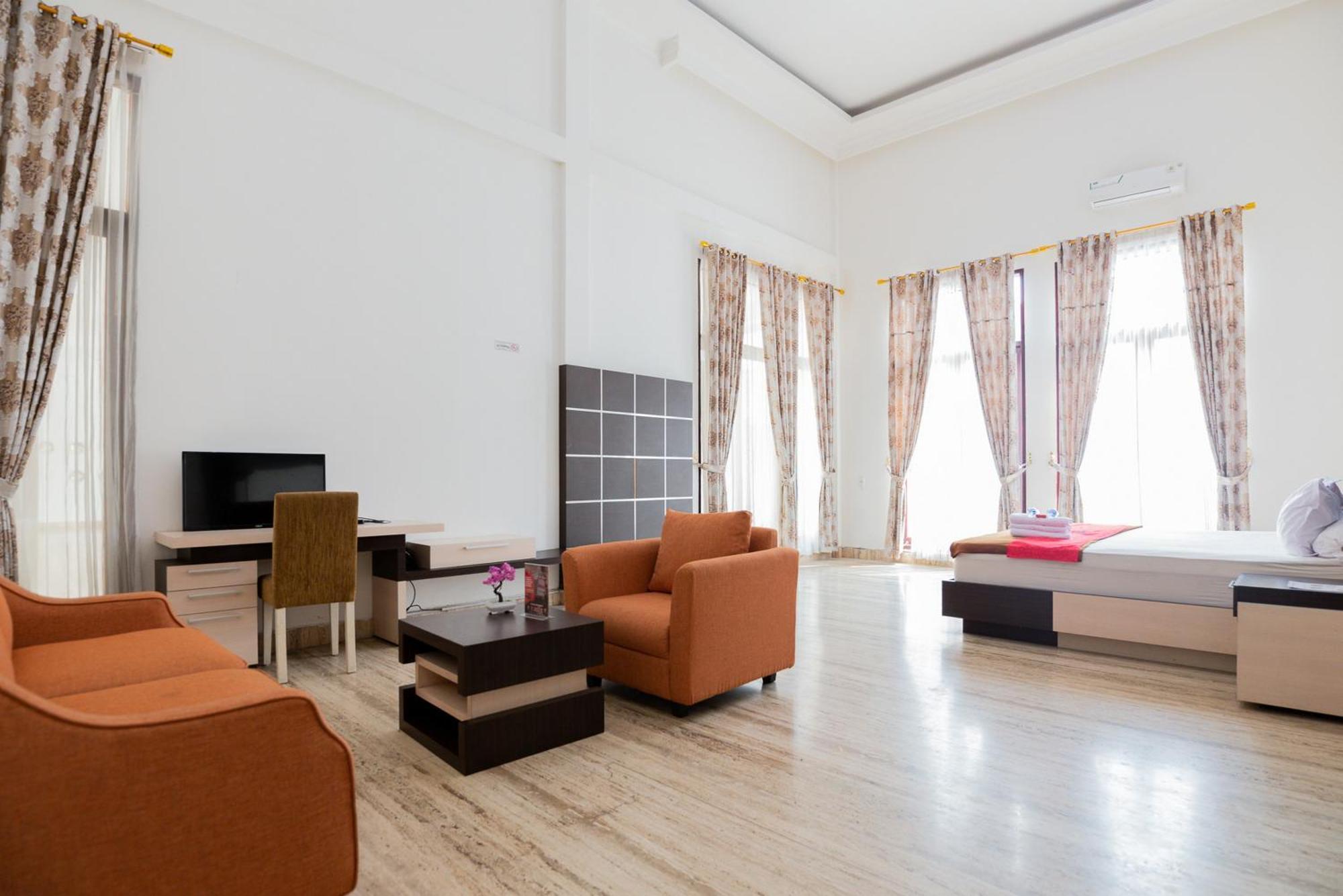 Reddoorz Premium Near Stasiun Lenteng Agung Guest house Jakarta