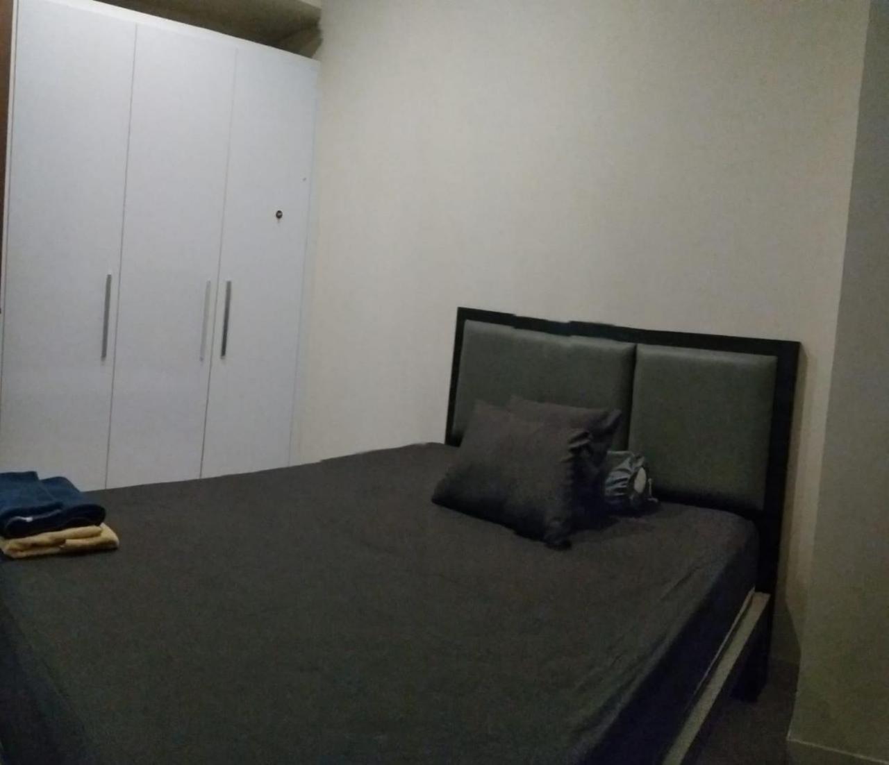 Gin Apartment *
