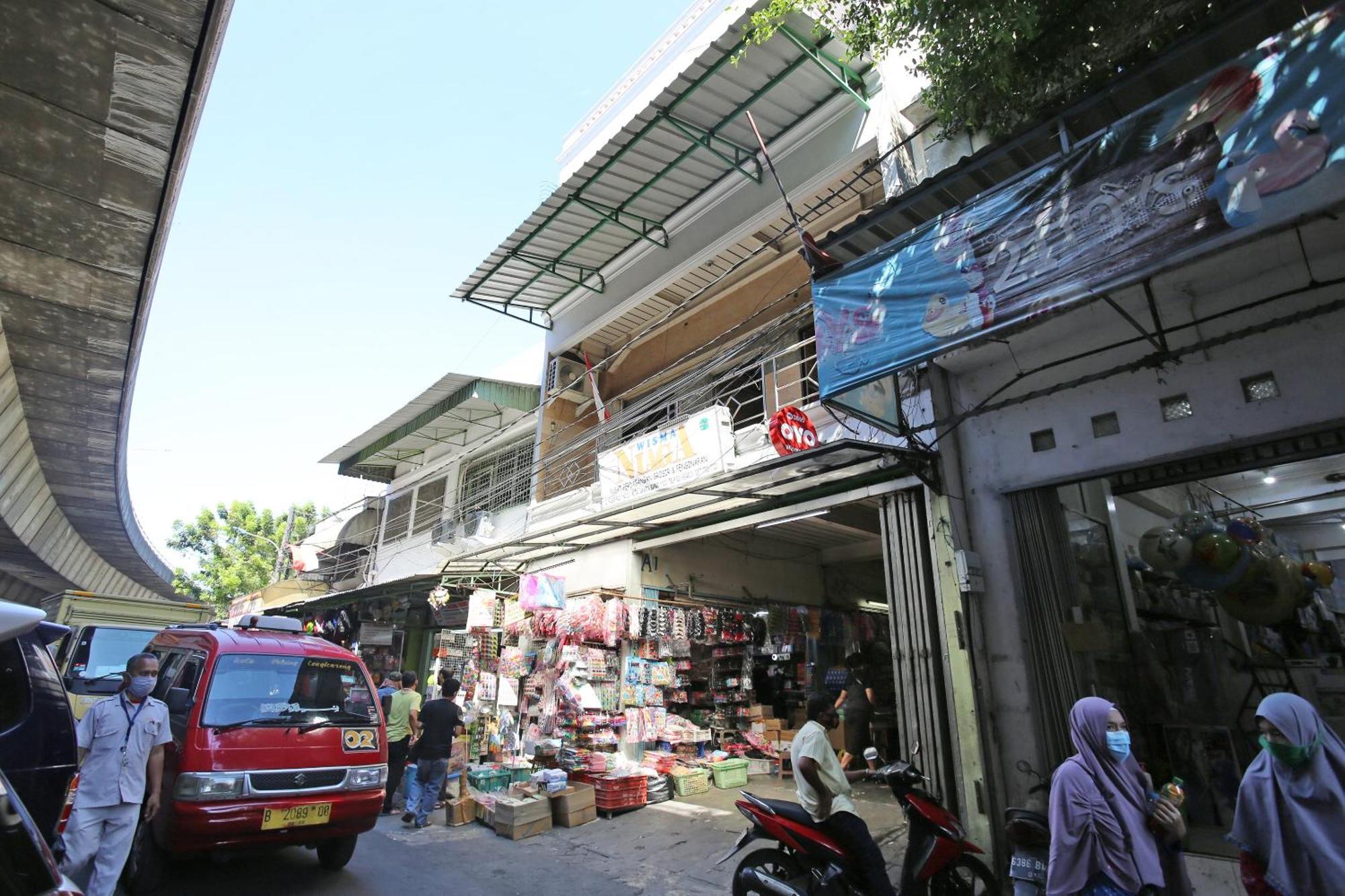 Khách sạn Oyo 3865 Niaga Jakarta
