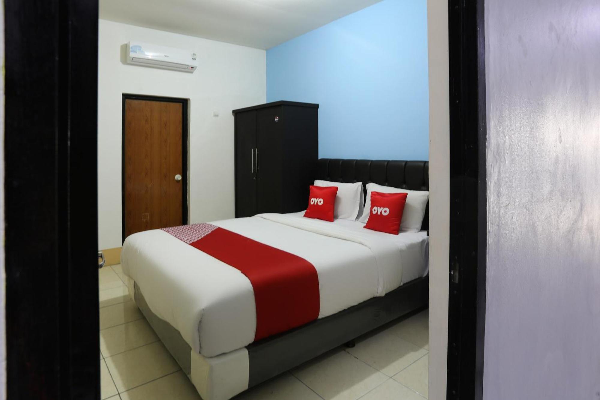 Oyo 3865 Niaga Khách sạn