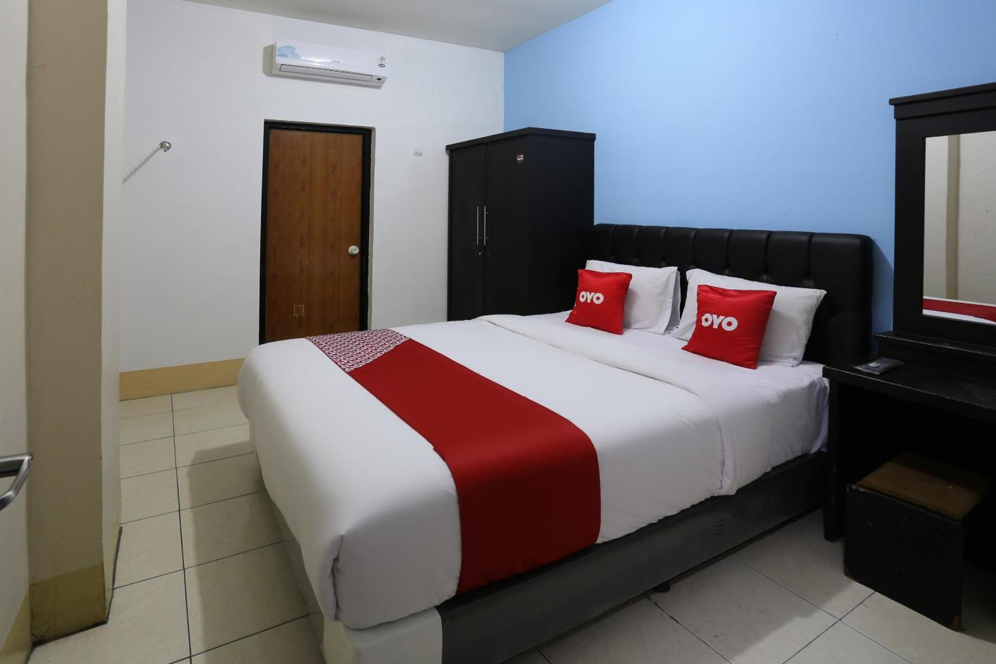 Oyo 3865 Niaga Khách sạn