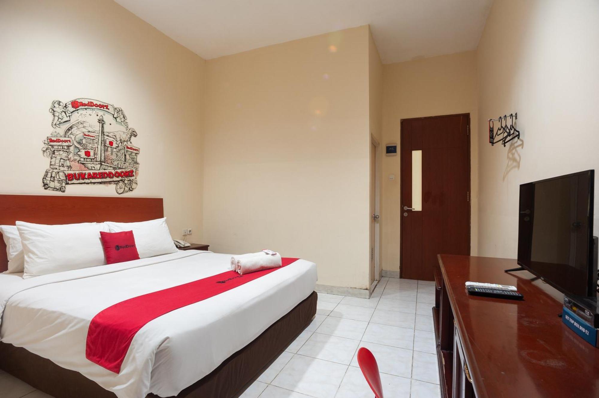 Hotel Reddoorz Near Plaza Blok M