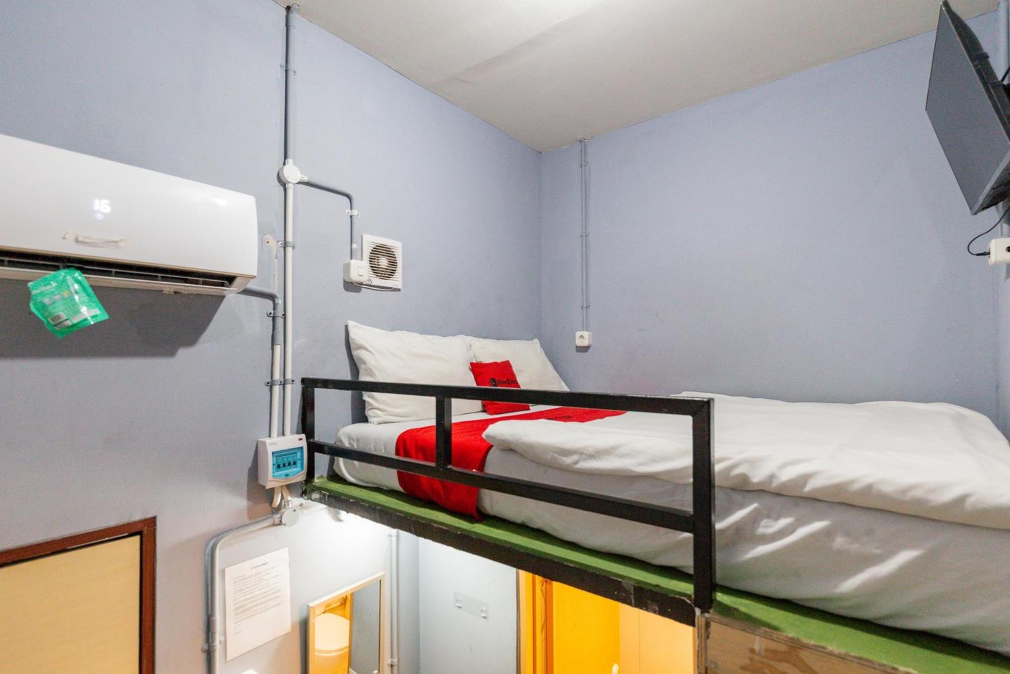 Hotel Reddoorz At Stariez Kemang Jakarta