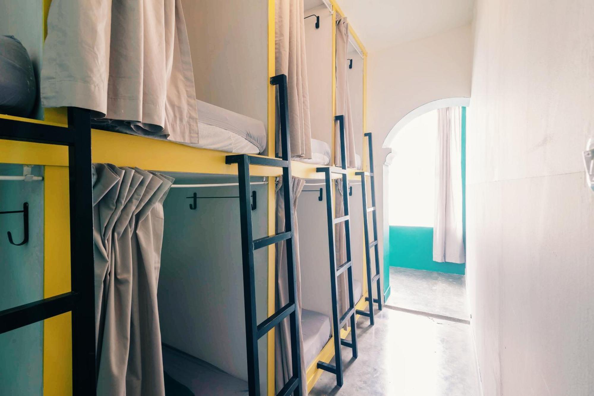 Wonderloft Hostel *