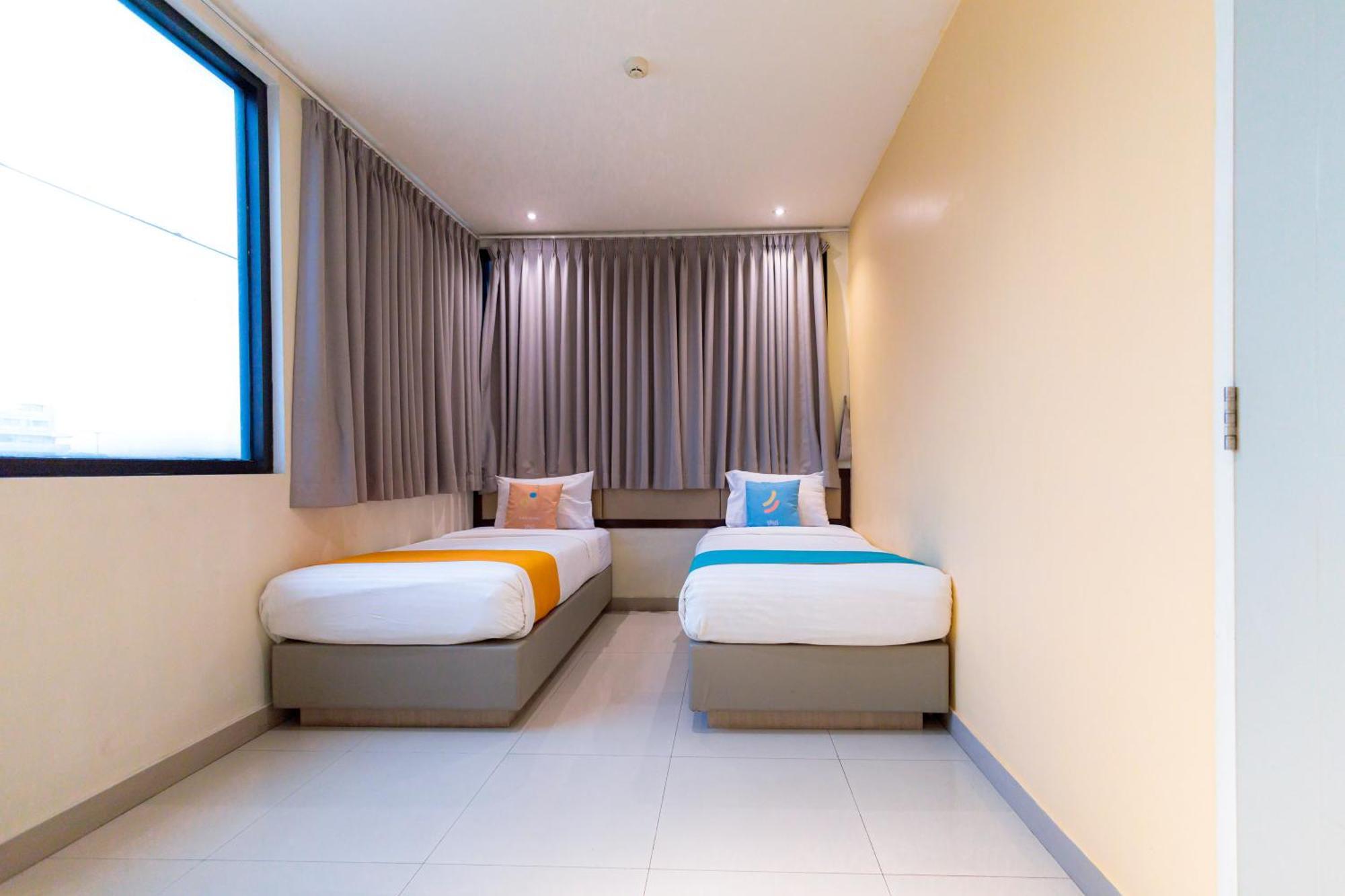 Sans Liv Ancol By Reddoorz Hotel