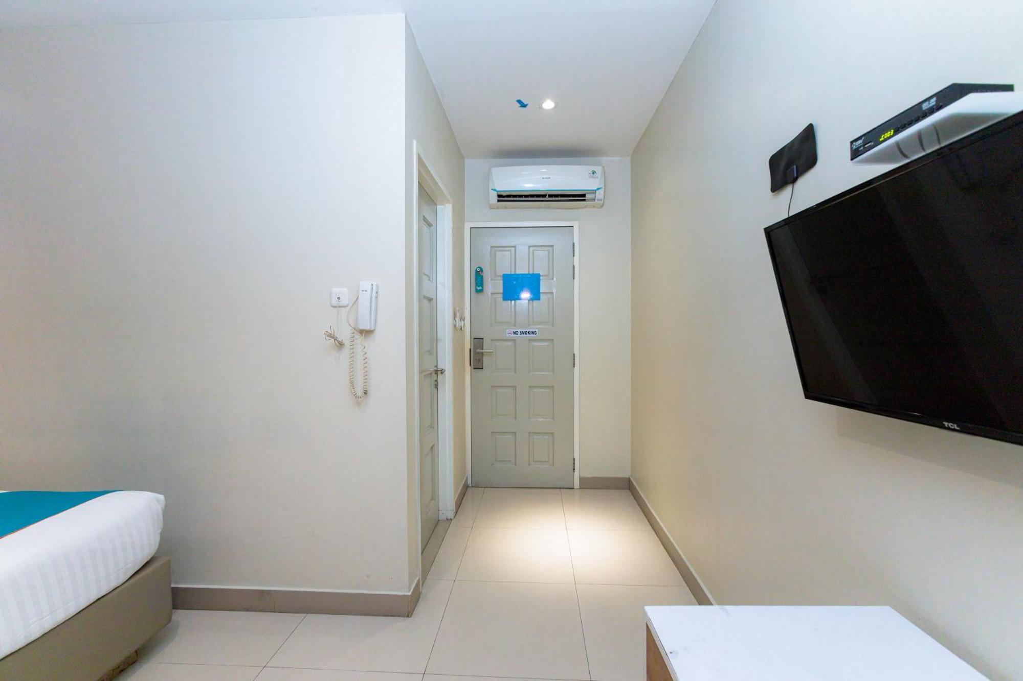 Khách sạn Sans Liv Ancol By Reddoorz