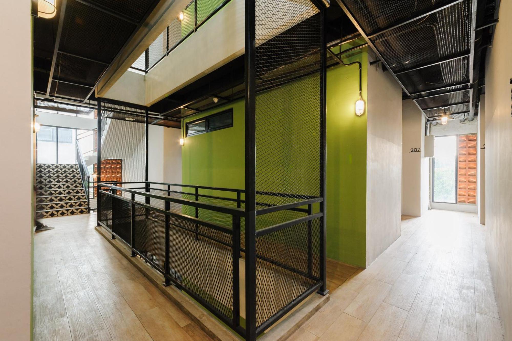 Guest house Urbanview Caverna Gandaria By Reddoorz 3*