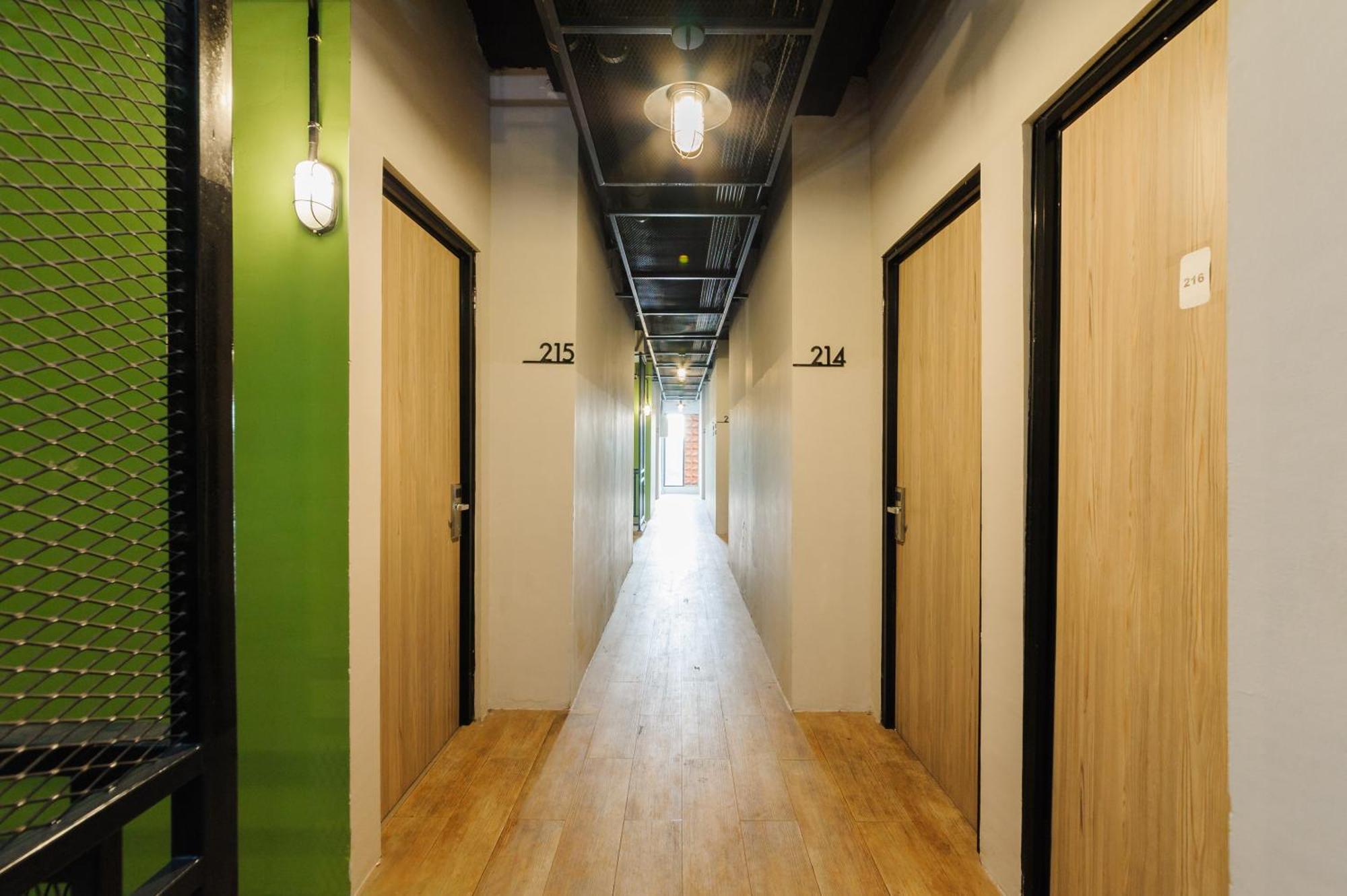Urbanview Caverna Gandaria By Reddoorz Jakarta