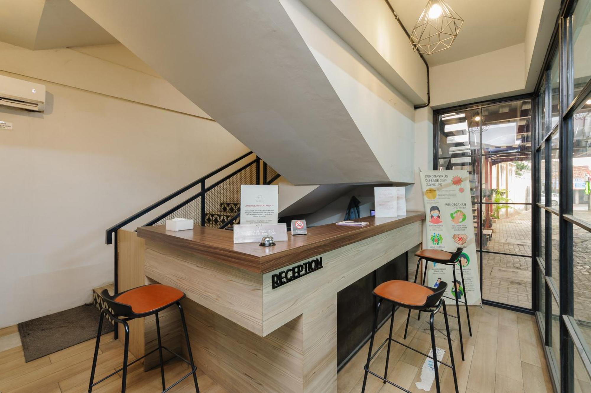 Guest house Urbanview Caverna Gandaria By Reddoorz 3*