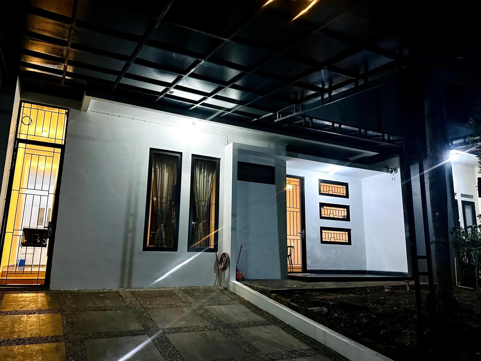 4-bedroom In South Nuansa Swadarma By Le Ciel Hospitality *
