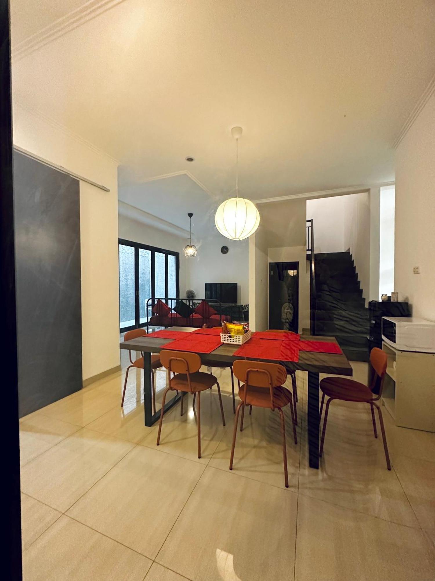 4-bedroom In South Nuansa Swadarma By Le Ciel Hospitality * Jakarta