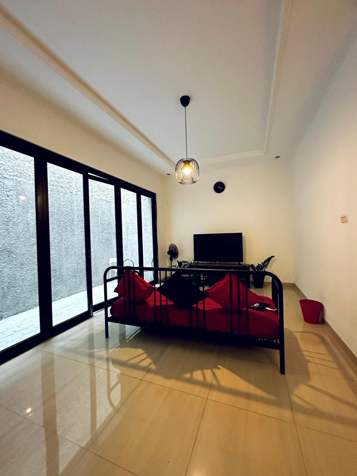 Bahay bakasyunan 4-bedroom In South Nuansa Swadarma By Le Ciel Hospitality