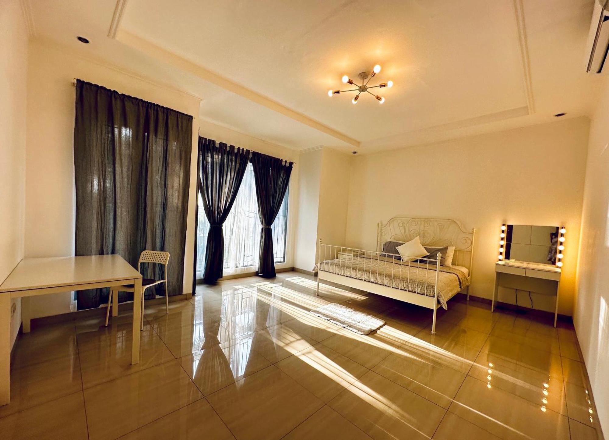 4-bedroom In South Nuansa Swadarma By Le Ciel Hospitality Bahay bakasyunan *