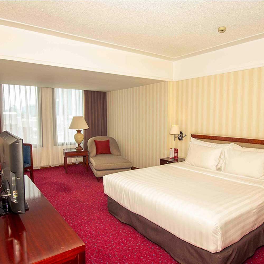 Redtop & Convention Center Hotel