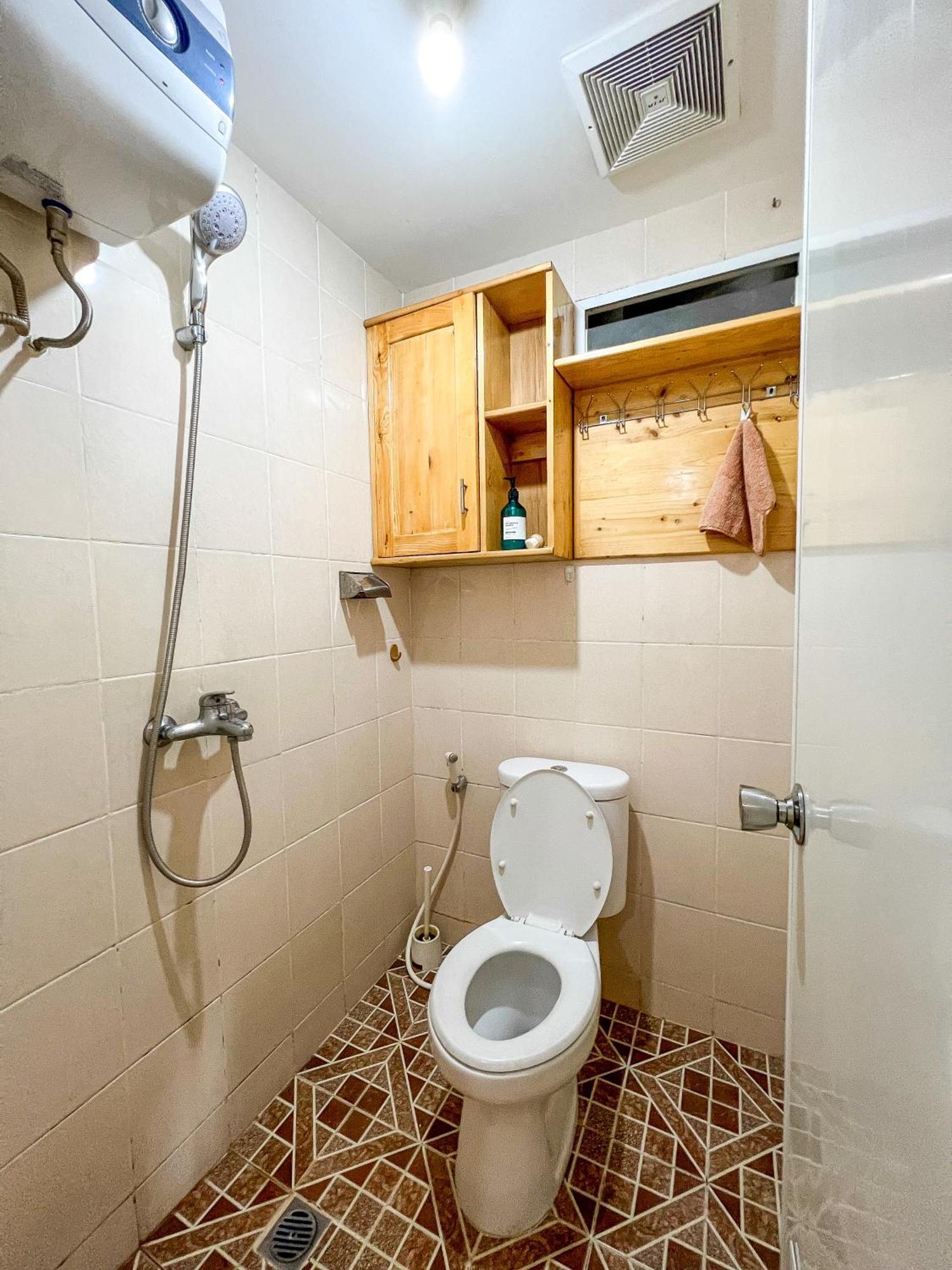 Apartment Rustic Chic Haven 2br Wood-furnished Retreat *