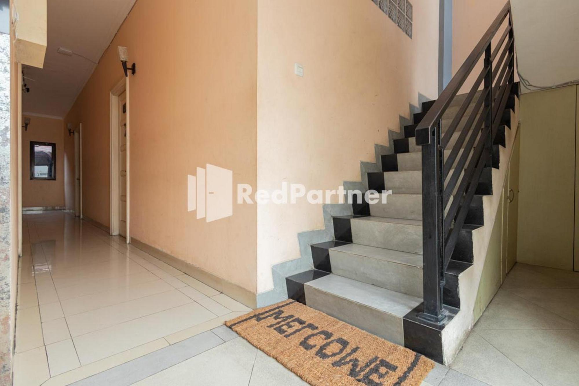 Star Jaksa Mitra Reddoorz Hotel 2*