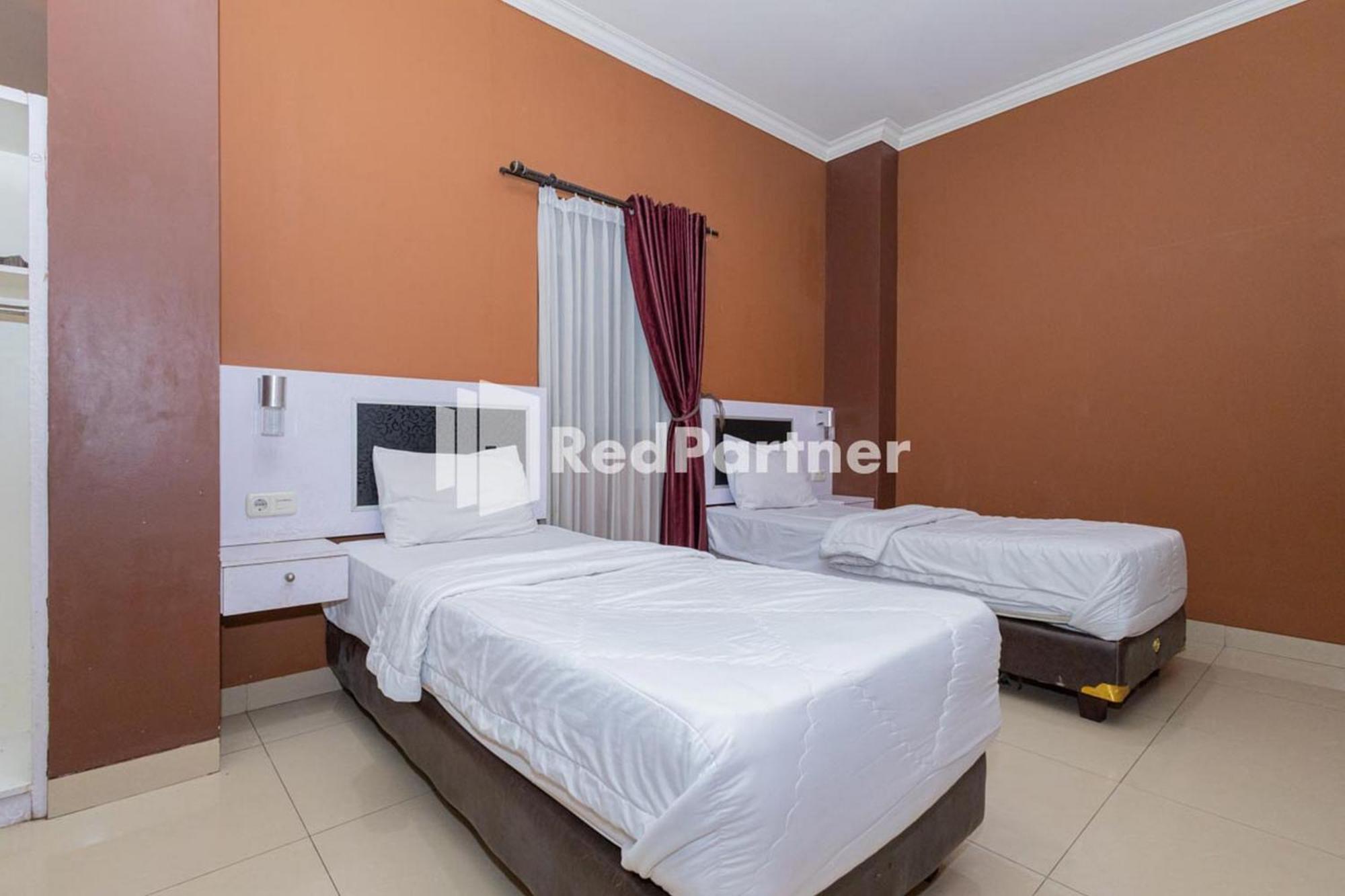 Hotel Star Jaksa Mitra Reddoorz 2*