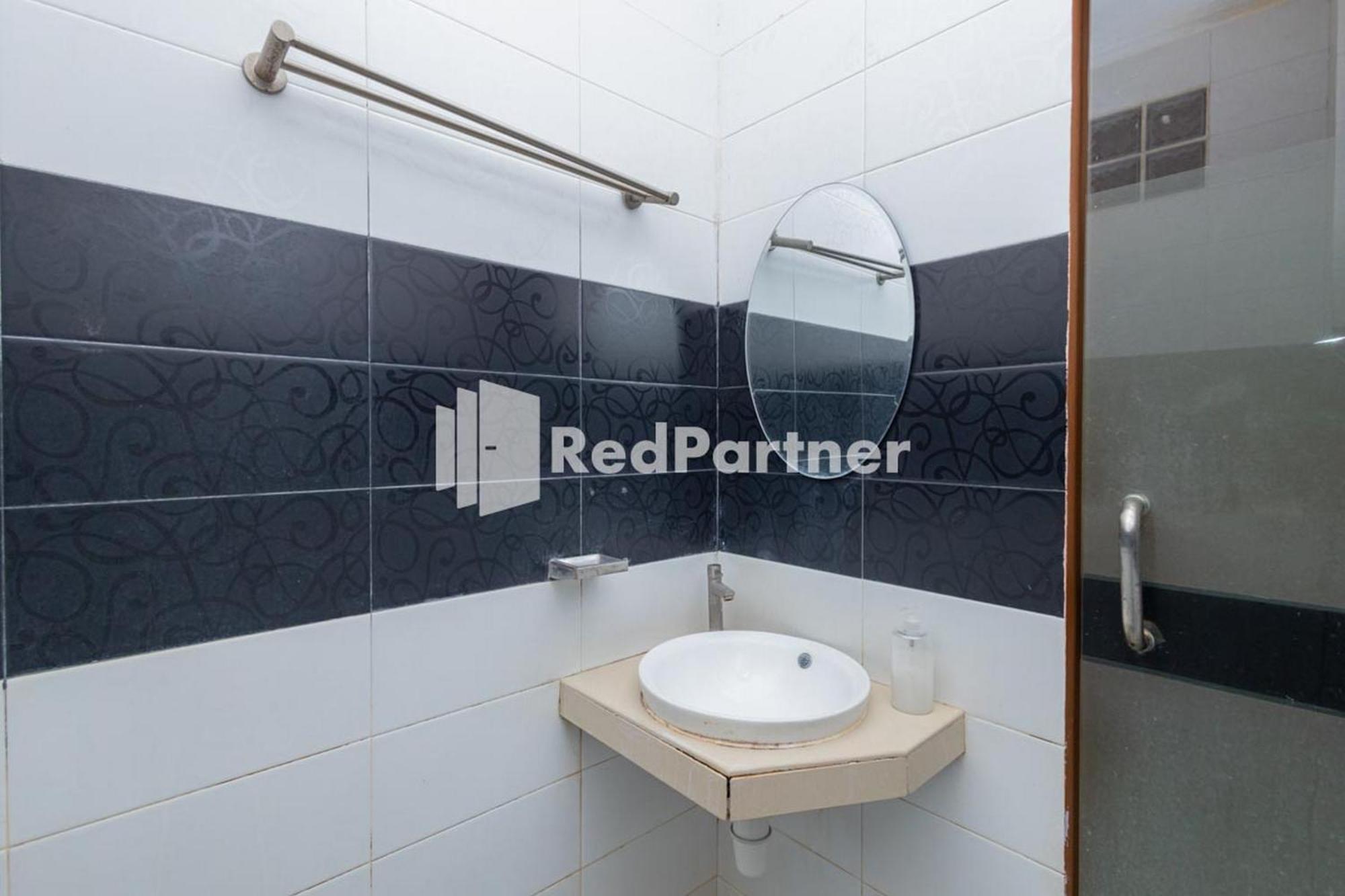 Star Jaksa Mitra Reddoorz 2*