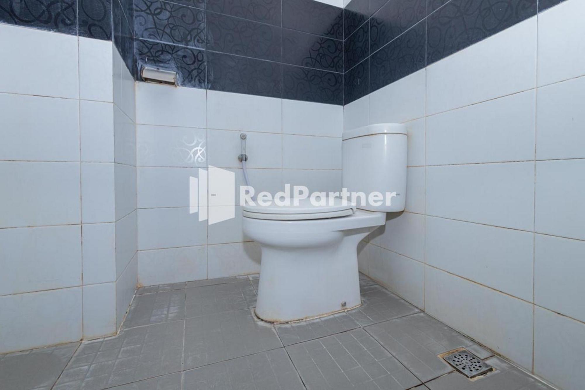 Star Jaksa Mitra Reddoorz Jakarta
