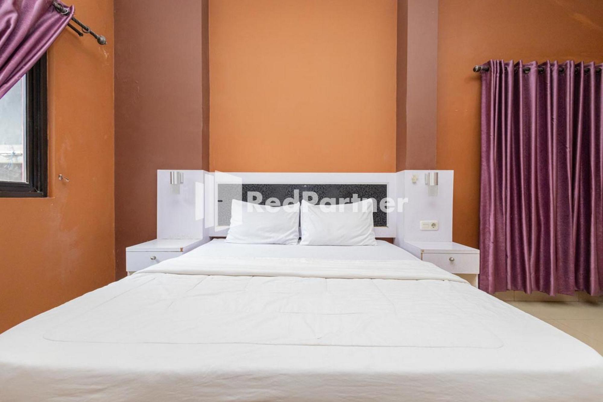 Star Jaksa Mitra Reddoorz Hotel