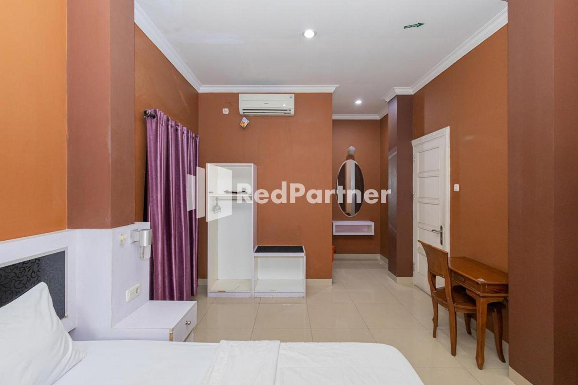Star Jaksa Mitra Reddoorz